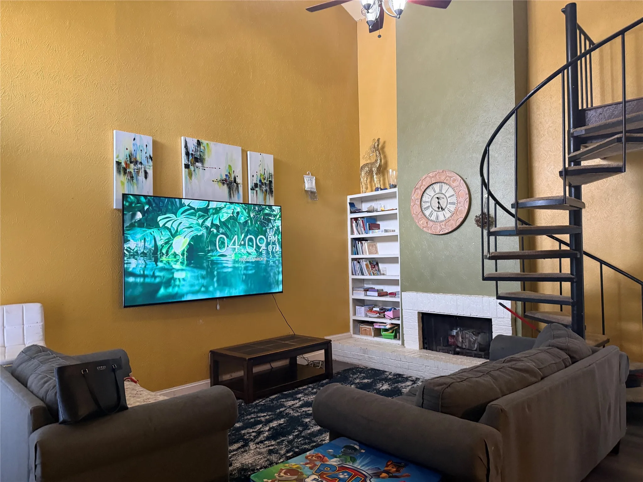 Townhouse For Sale in Dallas County , 9822 Amberton Parkway, Dallas, Texas 75243, 3 Bedroom, 2 Bathroom, Garage spaces, 1,715 Sqft, built in 1978, Preowned, mls#21199926, Real Estate Agent in Dallas, Homes For Sale in Dallas county, Homes For Sale in Dallas, Realtor in Dallas Texas, Real Estate Brokerage Independent Realty Texas, Luminita Cordes Realtor