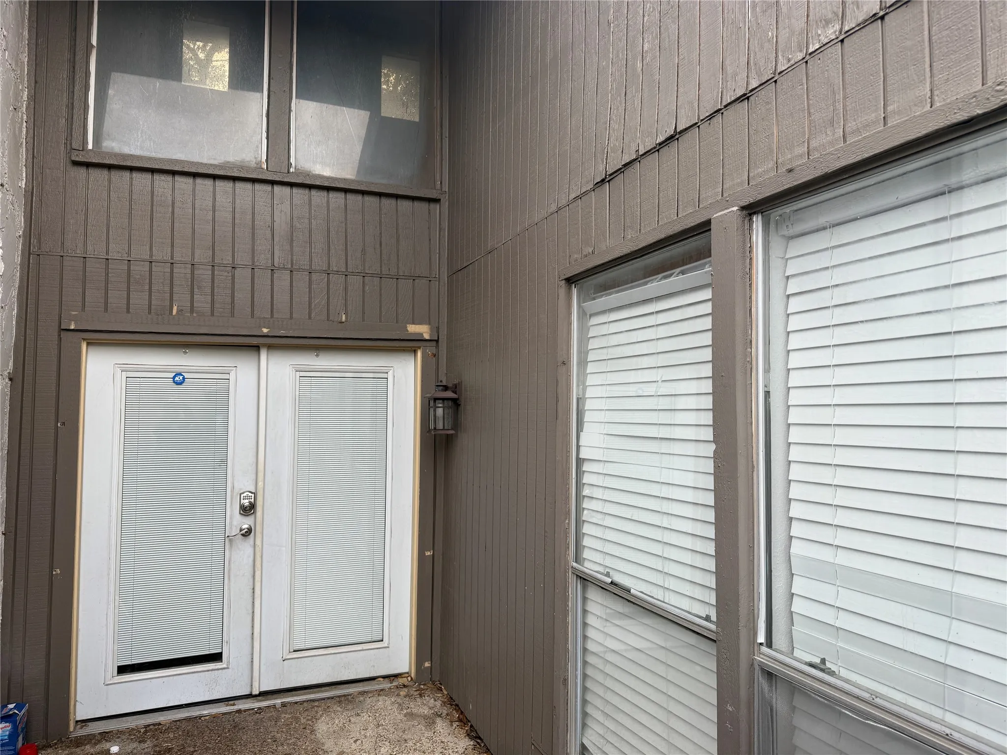 Townhouse For Sale in Dallas County , 9822 Amberton Parkway, Dallas, Texas 75243, 3 Bedroom, 2 Bathroom, Garage spaces, 1,715 Sqft, built in 1978, Preowned, mls#21199926, Real Estate Agent in Dallas, Homes For Sale in Dallas county, Homes For Sale in Dallas, Realtor in Dallas Texas, Real Estate Brokerage Independent Realty Texas, Luminita Cordes Realtor