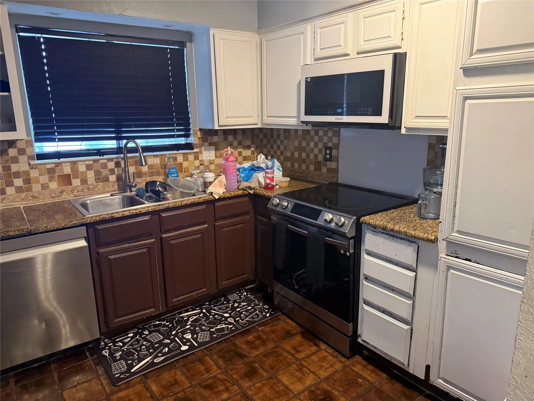 Townhouse For Sale in Dallas County , 9822 Amberton Parkway, Dallas, Texas 75243, 3 Bedroom, 2 Bathroom, Garage spaces, 1,715 Sqft, built in 1978, Preowned, mls#21199926, Real Estate Agent in Dallas, Homes For Sale in Dallas county, Homes For Sale in Dallas, Realtor in Dallas Texas, Real Estate Brokerage Independent Realty Texas, Luminita Cordes Realtor