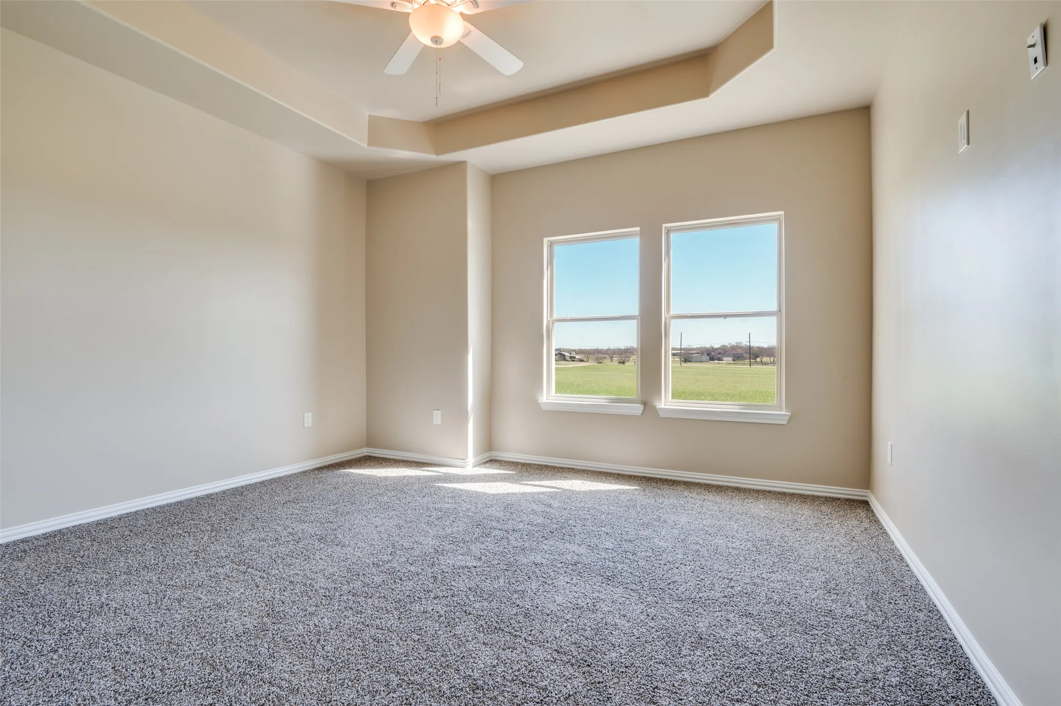 Single Family Residence For Sale in Ellis County , 760 Alysa Lane, Waxahachie, Texas 75167, 5 Bedroom, 5 Bathroom, 2 Garage spaces, 4,891 Sqft, built in 2022, mls#21198668, Real Estate Agent in Waxahachie, Homes For Sale in Ellis county, Homes For Sale in Waxahachie, Realtor in Waxahachie Texas, Real Estate Brokerage Independent Realty Texas, Luminita Cordes Realtor