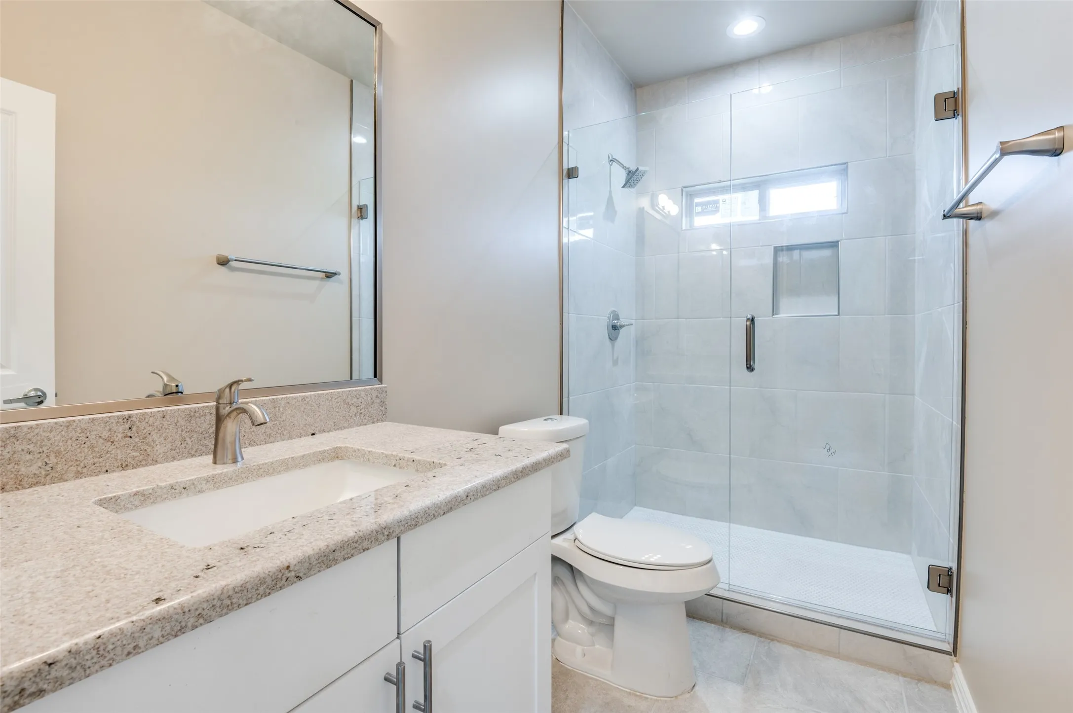Single Family Residence For Sale in Ellis County , 760 Alysa Lane, Waxahachie, Texas 75167, 5 Bedroom, 5 Bathroom, 2 Garage spaces, 4,891 Sqft, built in 2022, mls#21198668, Real Estate Agent in Waxahachie, Homes For Sale in Ellis county, Homes For Sale in Waxahachie, Realtor in Waxahachie Texas, Real Estate Brokerage Independent Realty Texas, Luminita Cordes Realtor