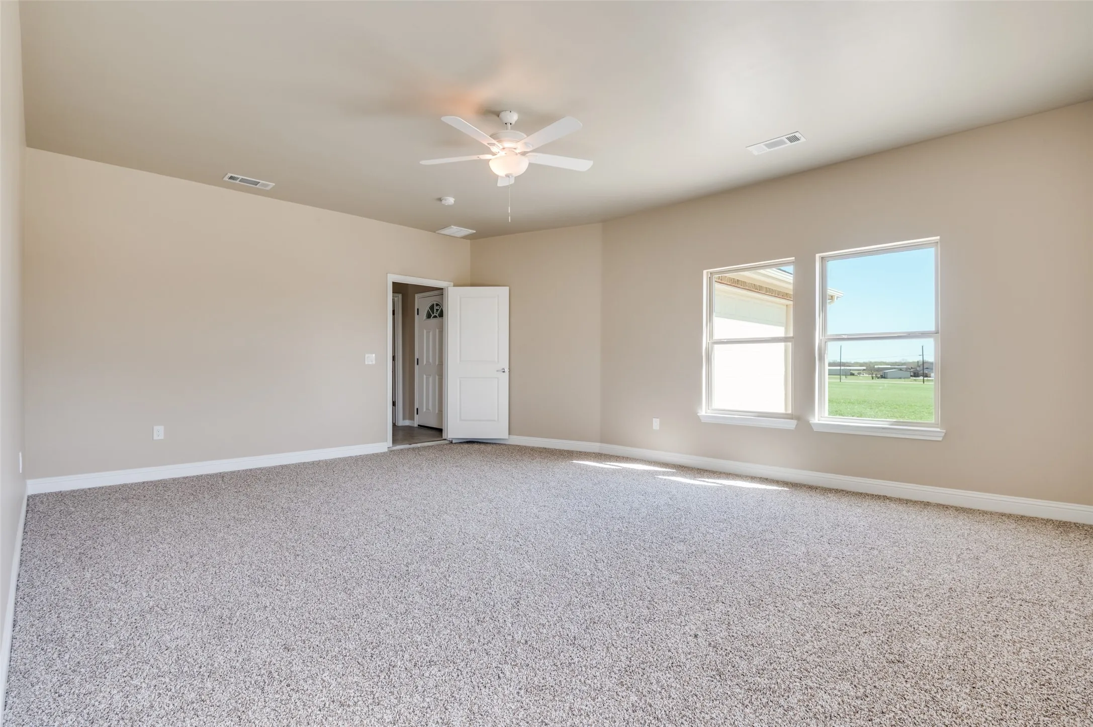 Single Family Residence For Sale in Ellis County , 760 Alysa Lane, Waxahachie, Texas 75167, 5 Bedroom, 5 Bathroom, 2 Garage spaces, 4,891 Sqft, built in 2022, mls#21198668, Real Estate Agent in Waxahachie, Homes For Sale in Ellis county, Homes For Sale in Waxahachie, Realtor in Waxahachie Texas, Real Estate Brokerage Independent Realty Texas, Luminita Cordes Realtor