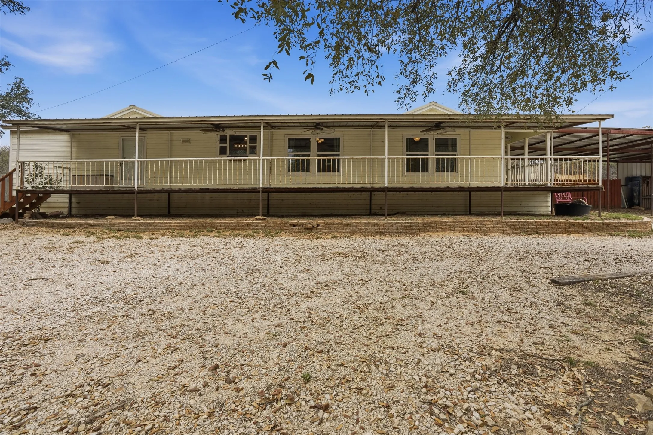 Single Family Residence For Sale in Young County , 557 Fm 3003, Graham, Texas 76450, 3 Bedroom, 2 Bathroom, Garage spaces, 1,820 Sqft, built in 2008, Preowned, mls#21201173, Real Estate Agent in Graham, Homes For Sale in Young county, Homes For Sale in Graham, Realtor in Graham Texas, Real Estate Brokerage Independent Realty Texas, Luminita Cordes Realtor