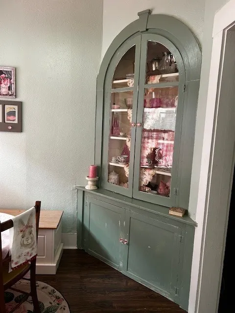 Single Family Residence For Sale in Navarro County , 1518 W Park Avenue, Corsicana, Texas 75110, 2 Bedroom, 1 Bathroom, Garage spaces, 1,462 Sqft, built in 1915, Preowned, mls#21198137, Real Estate Agent in Corsicana, Homes For Sale in Navarro county, Homes For Sale in Corsicana, Realtor in Corsicana Texas, Real Estate Brokerage Independent Realty Texas, Luminita Cordes Realtor