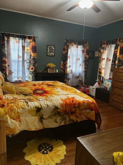 Single Family Residence For Sale in Navarro County , 1518 W Park Avenue, Corsicana, Texas 75110, 2 Bedroom, 1 Bathroom, Garage spaces, 1,462 Sqft, built in 1915, Preowned, mls#21198137, Real Estate Agent in Corsicana, Homes For Sale in Navarro county, Homes For Sale in Corsicana, Realtor in Corsicana Texas, Real Estate Brokerage Independent Realty Texas, Luminita Cordes Realtor