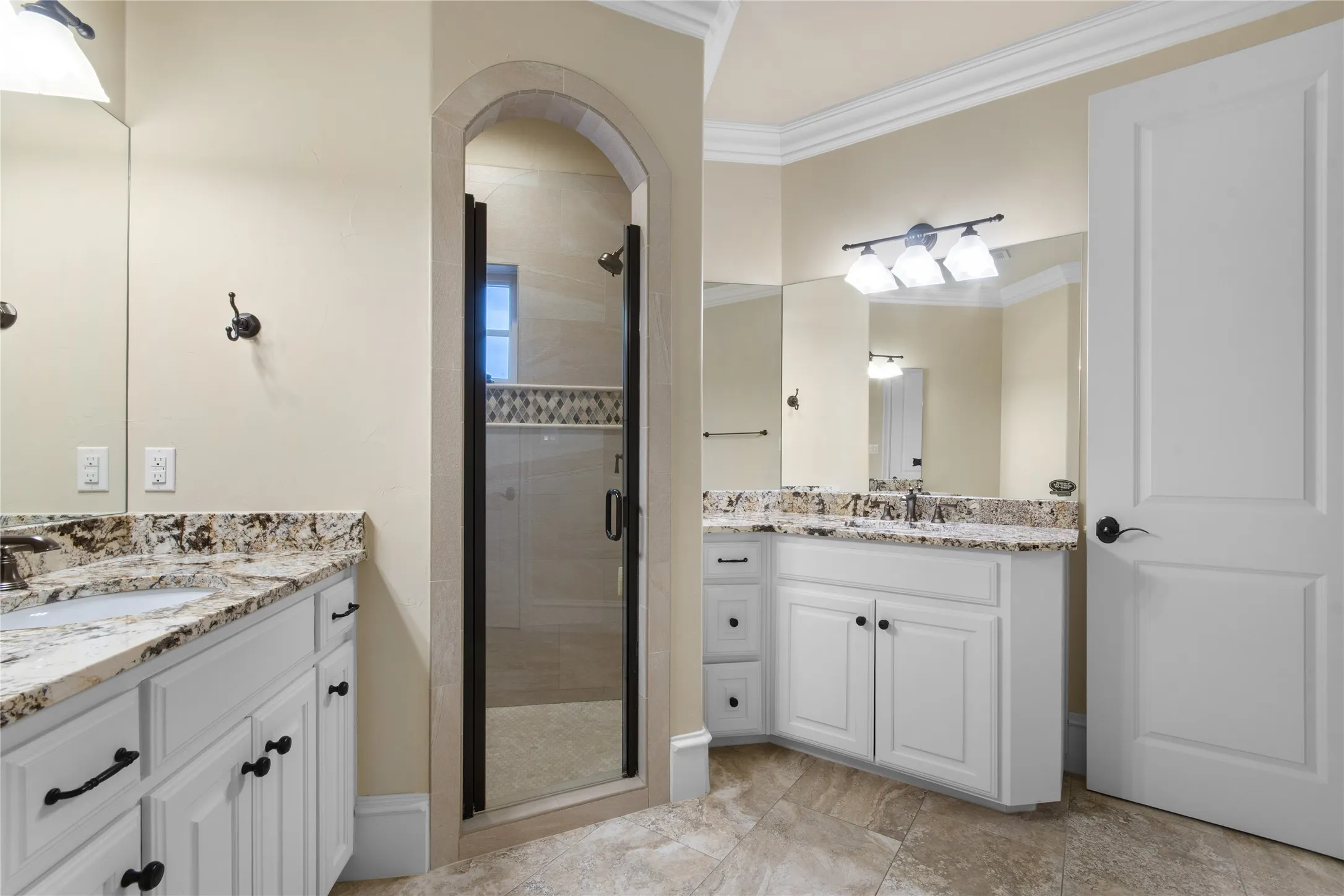 Single Family Residence For Sale in Collin County , 723 Bending Oak Trail, Fairview, Texas 75069, 5 Bedroom, 7 Bathroom, 4 Garage spaces, 8,808 Sqft, built in 2014, mls#21201060, Real Estate Agent in Fairview, Homes For Sale in Collin county, Homes For Sale in Fairview, Realtor in Fairview Texas, Real Estate Brokerage Independent Realty Texas, Luminita Cordes Realtor