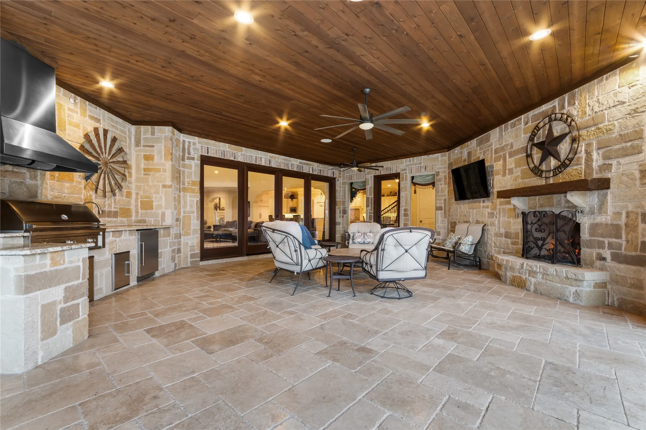 Single Family Residence For Sale in Collin County , 723 Bending Oak Trail, Fairview, Texas 75069, 5 Bedroom, 7 Bathroom, 4 Garage spaces, 8,808 Sqft, built in 2014, mls#21201060, Real Estate Agent in Fairview, Homes For Sale in Collin county, Homes For Sale in Fairview, Realtor in Fairview Texas, Real Estate Brokerage Independent Realty Texas, Luminita Cordes Realtor