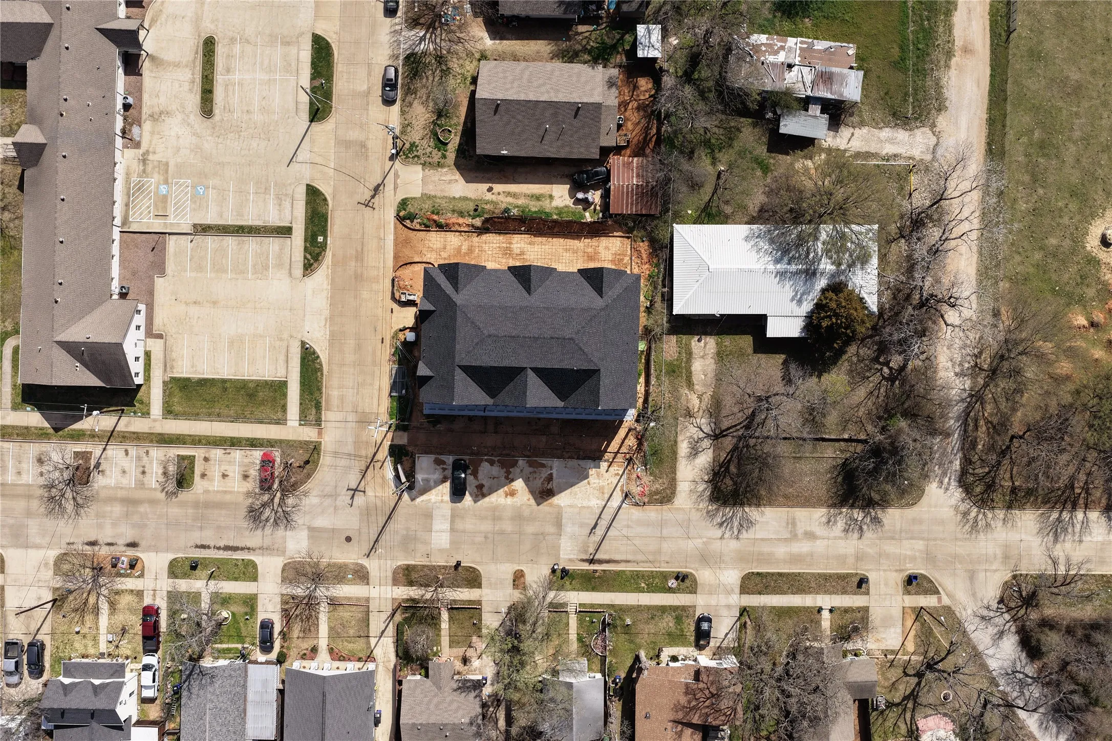 Townhouse For Sale in Tarrant County , 299 301 303 W Oak Street, Mansfield, Texas 76063, 3 Bedrooms, 6 Bathrooms, 2 Garage spaces, 12,000 Sqft, built in 2026, New Construction - Incomplete, Price $1,850,000, mls#21199227, Real Estate Agent in Mansfield, Homes For Sale in Tarrant county, Homes For Sale in Mansfield, Realtor in Mansfield Texas, Real Estate Brokerage Independent Realty Texas, Luminita Cordes Realtor