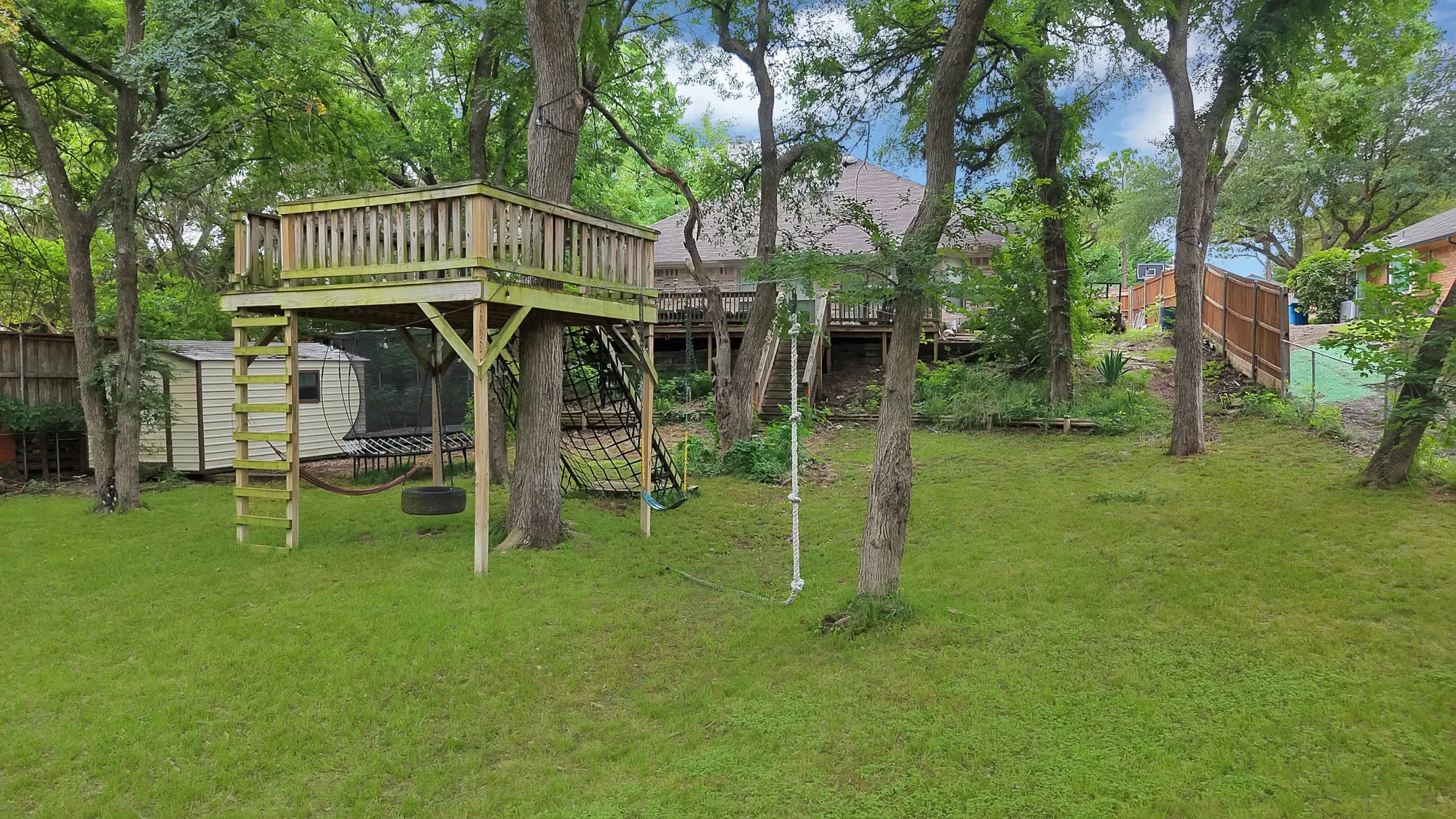 Single Family Residence For Sale in Dallas County , 3709 Scott Drive, Rowlett, Texas 75088, 4 Bedroom, 2 Bathroom, 2 Garage spaces, 2,396 Sqft, built in 2000, mls#21198617, Real Estate Agent in Rowlett, Homes For Sale in Dallas county, Homes For Sale in Rowlett, Realtor in Rowlett Texas, Real Estate Brokerage Independent Realty Texas, Luminita Cordes Realtor
