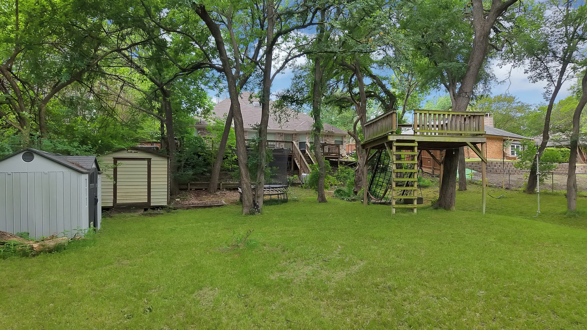 Single Family Residence For Sale in Dallas County , 3709 Scott Drive, Rowlett, Texas 75088, 4 Bedroom, 2 Bathroom, 2 Garage spaces, 2,396 Sqft, built in 2000, mls#21198617, Real Estate Agent in Rowlett, Homes For Sale in Dallas county, Homes For Sale in Rowlett, Realtor in Rowlett Texas, Real Estate Brokerage Independent Realty Texas, Luminita Cordes Realtor