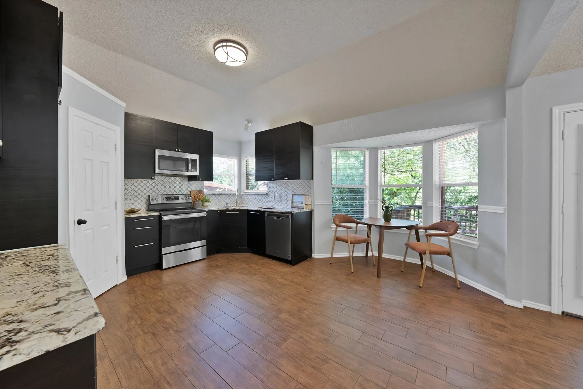 Single Family Residence For Sale in Dallas County , 3709 Scott Drive, Rowlett, Texas 75088, 4 Bedroom, 2 Bathroom, 2 Garage spaces, 2,396 Sqft, built in 2000, mls#21198617, Real Estate Agent in Rowlett, Homes For Sale in Dallas county, Homes For Sale in Rowlett, Realtor in Rowlett Texas, Real Estate Brokerage Independent Realty Texas, Luminita Cordes Realtor