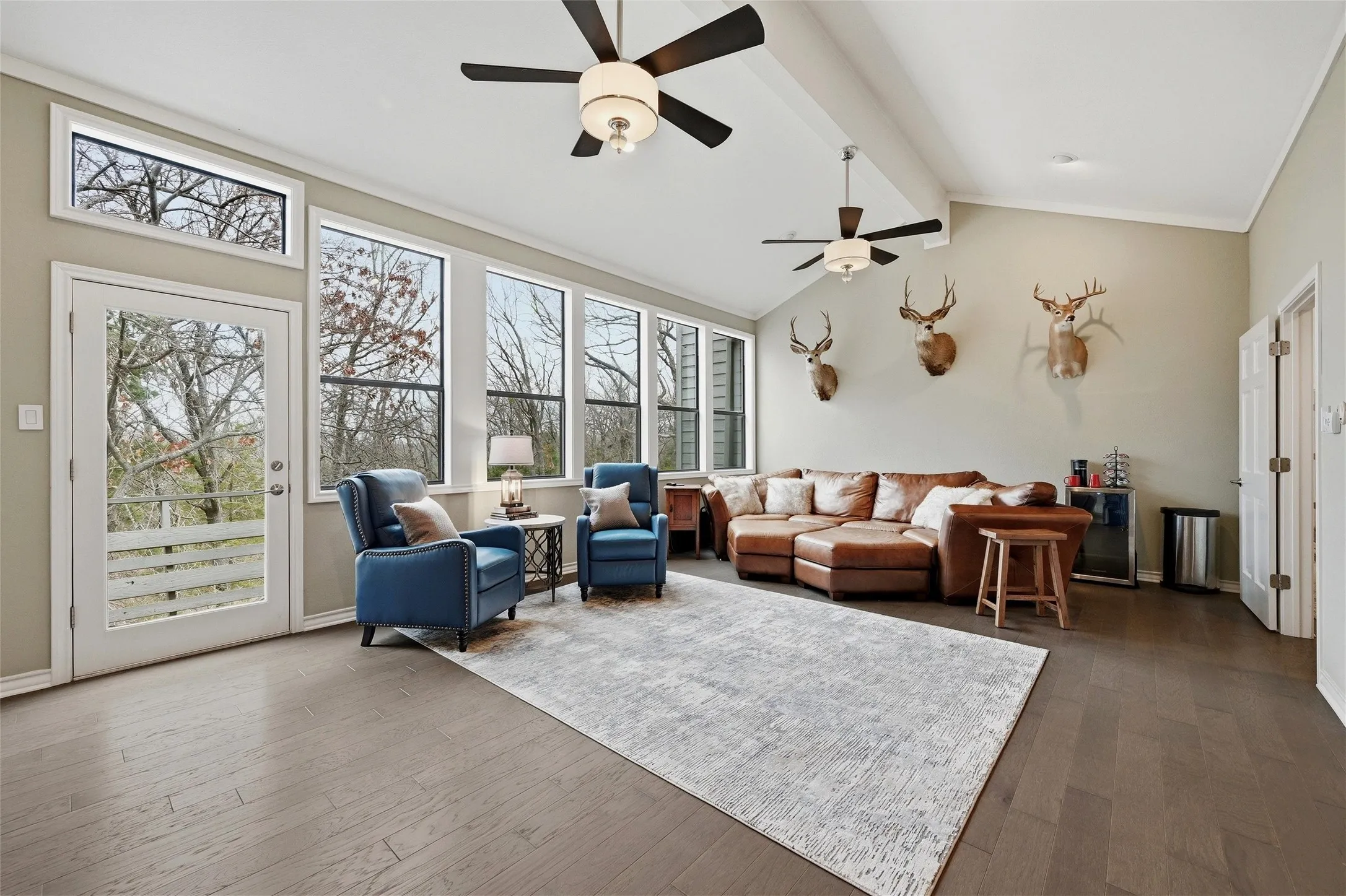 Single Family Residence For Sale in Grayson County , 83 Preston Oaks Drive, Pottsboro, Texas 75076, 4 Bedroom, 3 Bathroom, 2 Garage spaces, 3,523 Sqft, built in 1988, Preowned, mls#21198044, Real Estate Agent in Pottsboro, Homes For Sale in Grayson county, Homes For Sale in Pottsboro, Realtor in Pottsboro Texas, Real Estate Brokerage Independent Realty Texas, Luminita Cordes Realtor