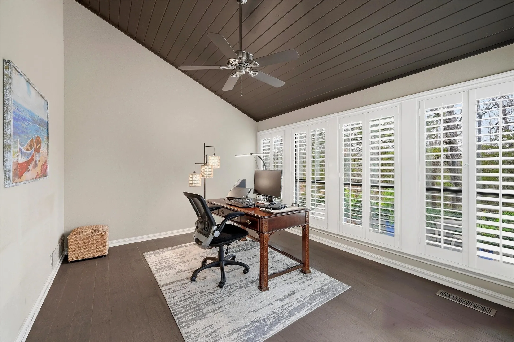 Single Family Residence For Sale in Grayson County , 83 Preston Oaks Drive, Pottsboro, Texas 75076, 4 Bedroom, 3 Bathroom, 2 Garage spaces, 3,523 Sqft, built in 1988, Preowned, mls#21198044, Real Estate Agent in Pottsboro, Homes For Sale in Grayson county, Homes For Sale in Pottsboro, Realtor in Pottsboro Texas, Real Estate Brokerage Independent Realty Texas, Luminita Cordes Realtor