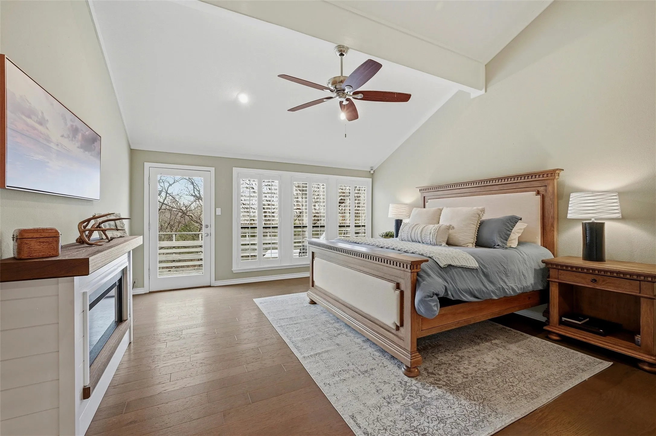 Single Family Residence For Sale in Grayson County , 83 Preston Oaks Drive, Pottsboro, Texas 75076, 4 Bedroom, 3 Bathroom, 2 Garage spaces, 3,523 Sqft, built in 1988, Preowned, mls#21198044, Real Estate Agent in Pottsboro, Homes For Sale in Grayson county, Homes For Sale in Pottsboro, Realtor in Pottsboro Texas, Real Estate Brokerage Independent Realty Texas, Luminita Cordes Realtor