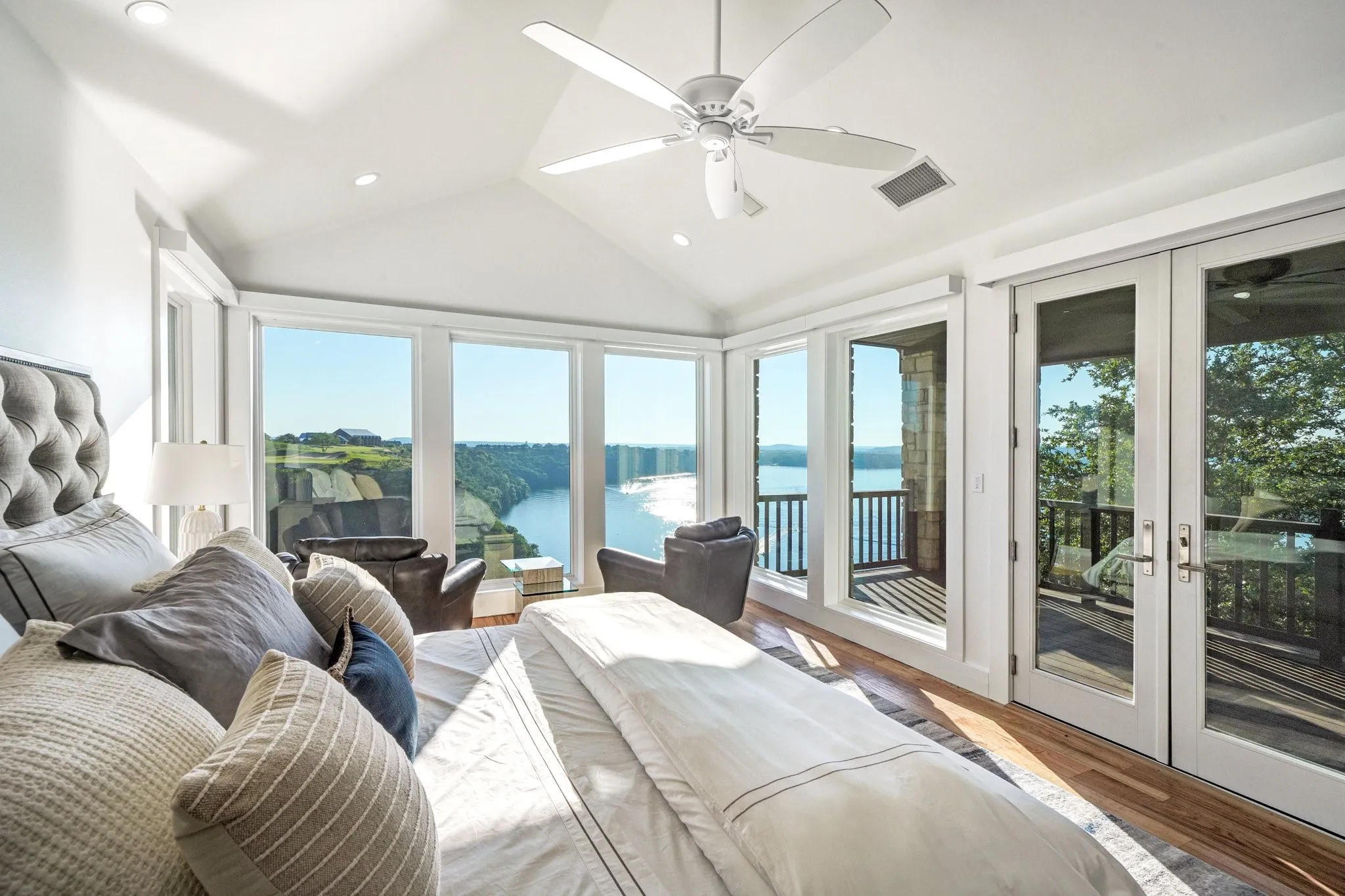 Single Family Residence For Sale in Palo Pinto County , 175 Bay Hill Drive, Possum Kingdom Lake, Texas 76449, 5 Bedrooms, 4 Bathrooms, 2 Garage spaces, 5,620 Sqft, built in 1997, Preowned, Price $2,999,999, mls#21195426, Real Estate Agent in Possum Kingdom Lake, Homes For Sale in Palo Pinto county, Homes For Sale in Possum Kingdom Lake, Realtor in Possum Kingdom Lake Texas, Real Estate Brokerage Independent Realty Texas, Luminita Cordes Realtor