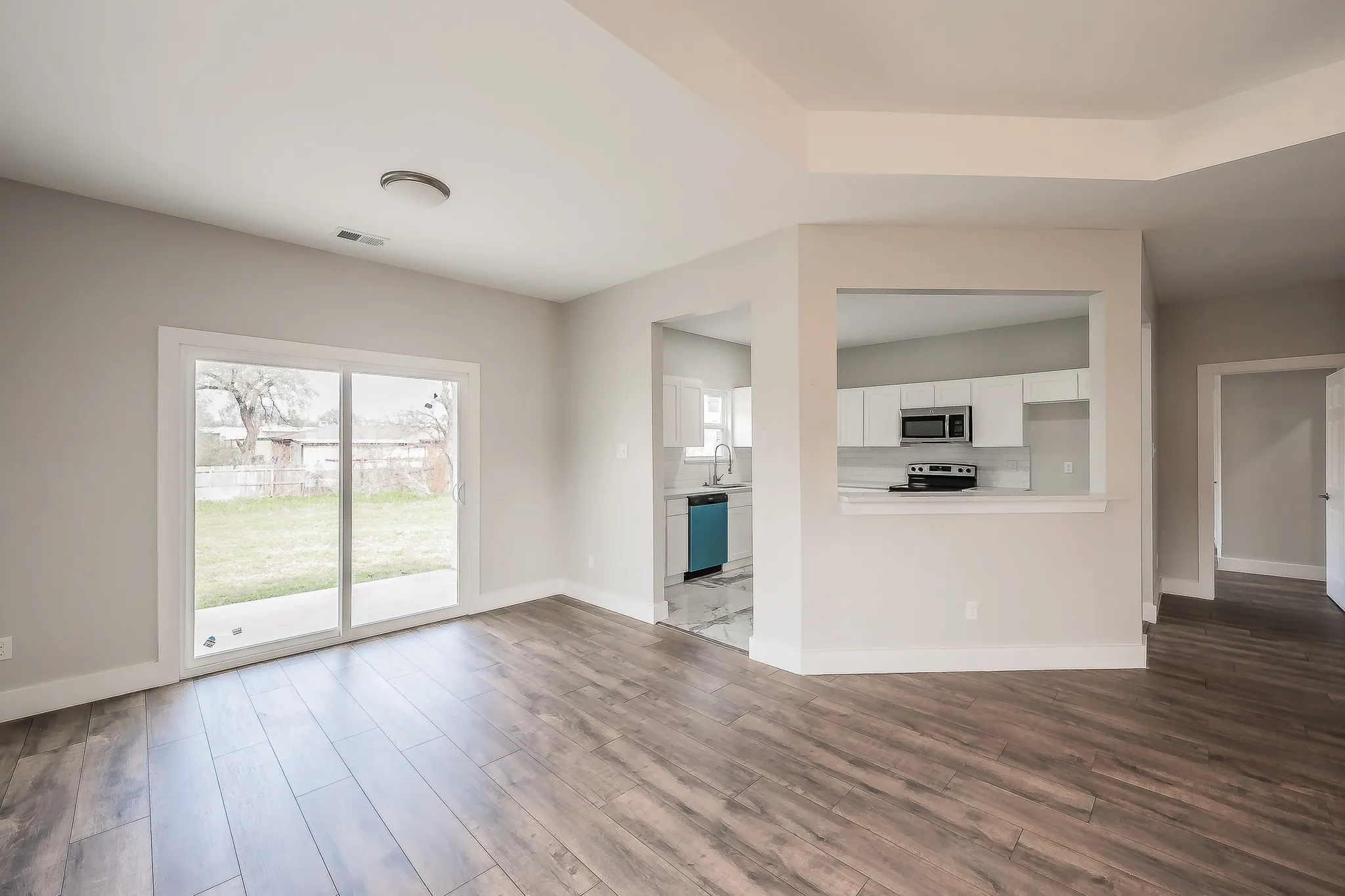Single Family Residence For Sale in Hunt County , 3934 Lee Street, Greenville, Texas 75401, 3 Bedroom, 2 Bathroom, 1 Garage spaces, 1,621 Sqft, built in 2026, Price $209,900, mls#21201449, Real Estate Agent in Greenville, Homes For Sale in Hunt county, Homes For Sale in Greenville, Realtor in Greenville Texas, Real Estate Brokerage Independent Realty Texas, Luminita Cordes Realtor