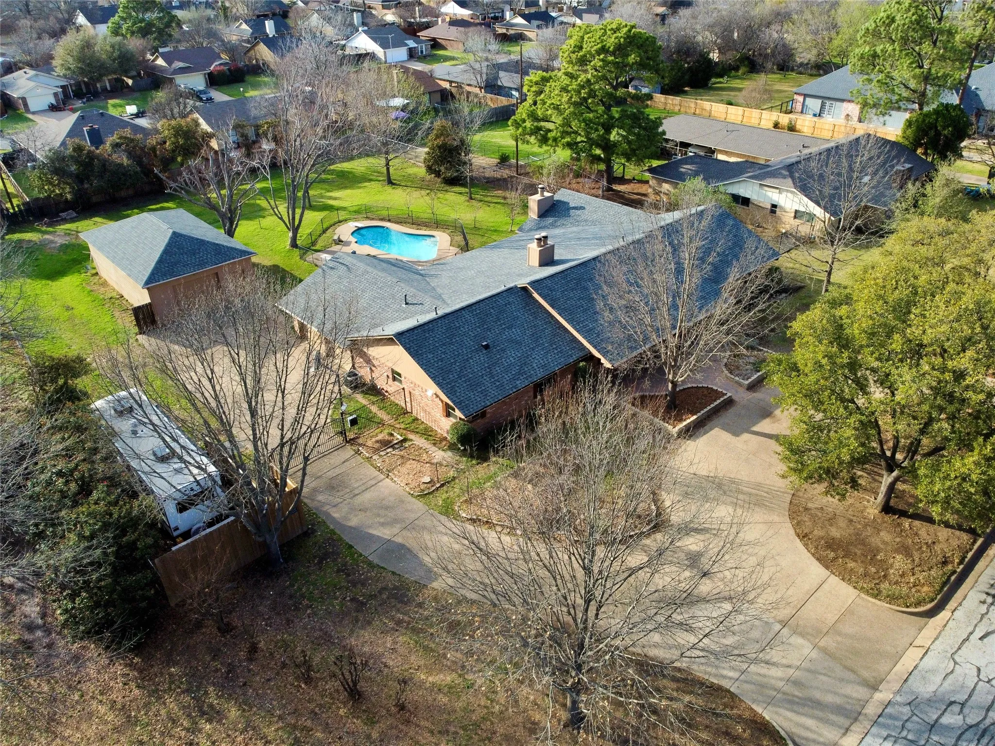 Single Family Residence For Sale in Tarrant County , 6208 Windsong Drive, Arlington, Texas 76001, 5 Bedroom, 4 Bathroom, 4 Garage spaces, 3,232 Sqft, built in 1985, mls#21201462, Real Estate Agent in Arlington, Homes For Sale in Tarrant county, Homes For Sale in Arlington, Realtor in Arlington Texas, Real Estate Brokerage Independent Realty Texas, Luminita Cordes Realtor