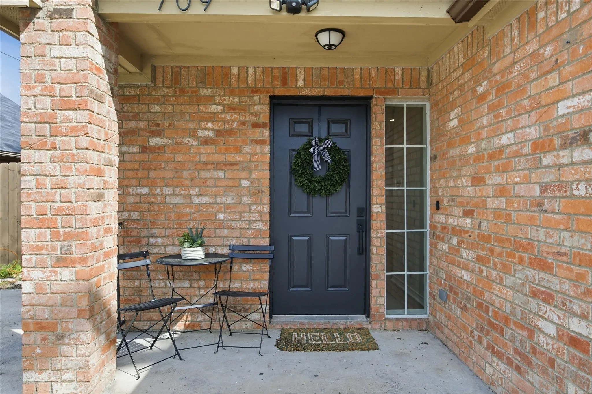Single Family Residence For Sale in Rockwall County , 709 Sherman Street, Rockwall, Texas 75087, 3 Bedroom, 2 Bathroom, Garage spaces, 1,458 Sqft, built in 2007, Preowned, mls#21200697, Real Estate Agent in Rockwall, Homes For Sale in Rockwall county, Homes For Sale in Rockwall, Realtor in Rockwall Texas, Real Estate Brokerage Independent Realty Texas, Luminita Cordes Realtor