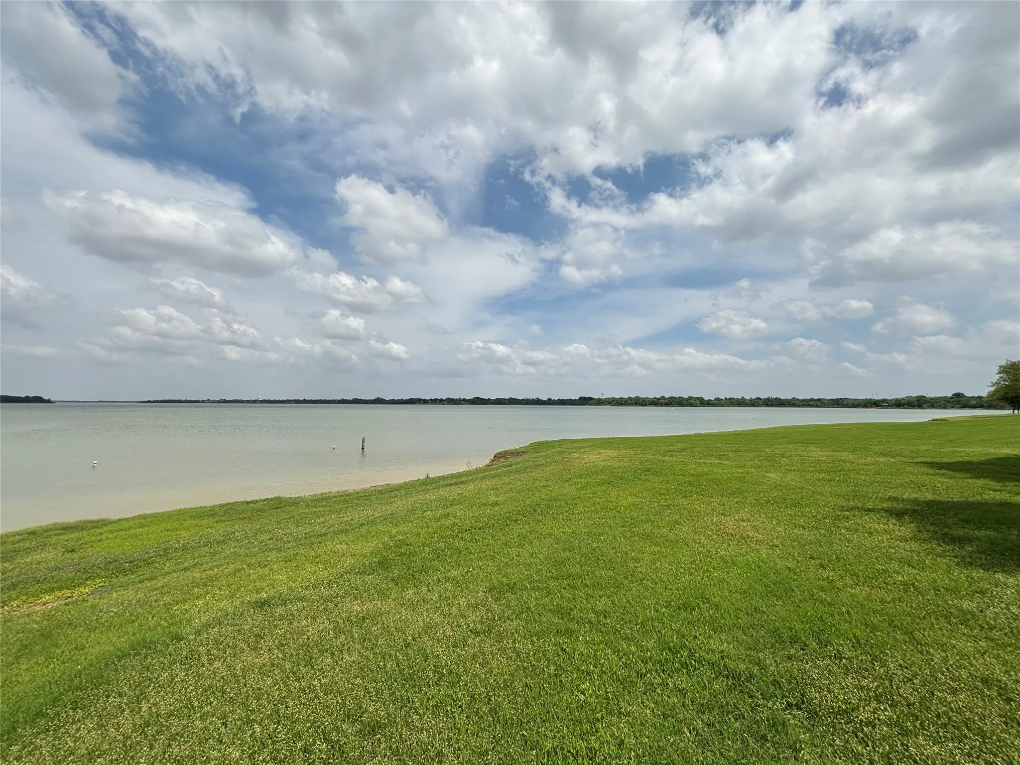Unimproved Land For Sale in Denton County , 1116 Loneta Lane, Little Elm, Texas 75068, 0, 0, Garage spaces, 0 Sqft, built in 0, mls#21201479, Real Estate Agent in Little Elm, Homes For Sale in Denton county, Homes For Sale in Little Elm, Realtor in Little Elm Texas, Real Estate Brokerage Independent Realty Texas, Luminita Cordes Realtor