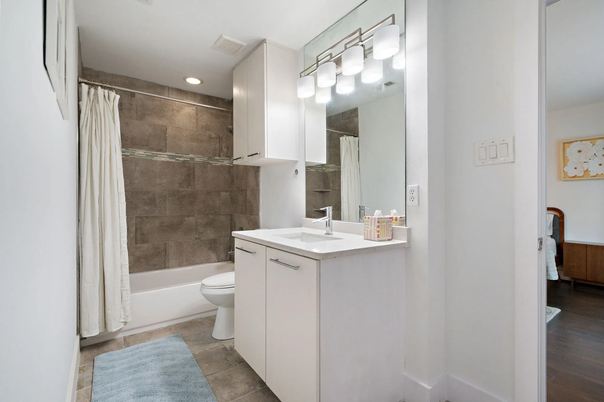 Single Family Residence For Sale in Dallas County , 3427 Saint Cloud Circle, Dallas, Texas 75229, 4 Bedroom, 3 Bathroom, Garage spaces, 2,609 Sqft, built in 1959, mls#21201461, Real Estate Agent in Dallas, Homes For Sale in Dallas county, Homes For Sale in Dallas, Realtor in Dallas Texas, Real Estate Brokerage Independent Realty Texas, Luminita Cordes Realtor
