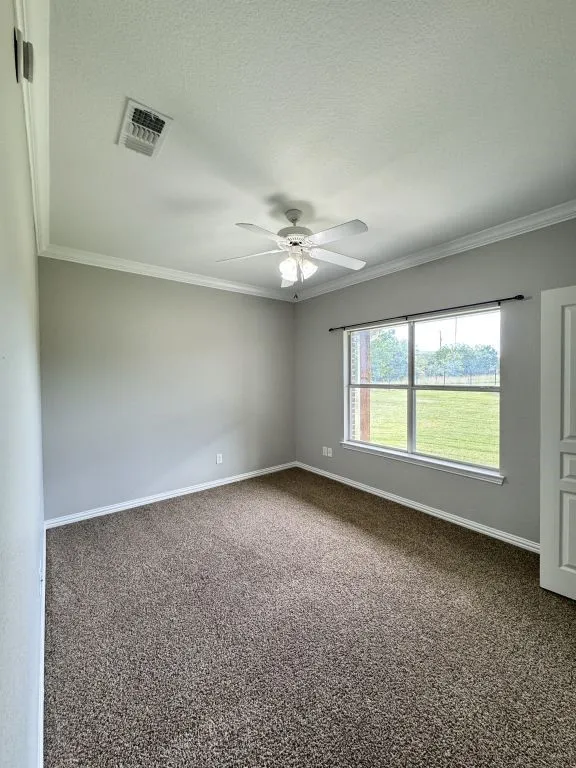 Single Family Residence For Sale in Parker County , 153 Twin Springs Ranch Lane, Weatherford, Texas 76087, 4 Bedroom, 3 Bathroom, 2 Garage spaces, 2,716 Sqft, built in 2003, Preowned, mls#21201501, Real Estate Agent in Weatherford, Homes For Sale in Parker county, Homes For Sale in Weatherford, Realtor in Weatherford Texas, Real Estate Brokerage Independent Realty Texas, Luminita Cordes Realtor