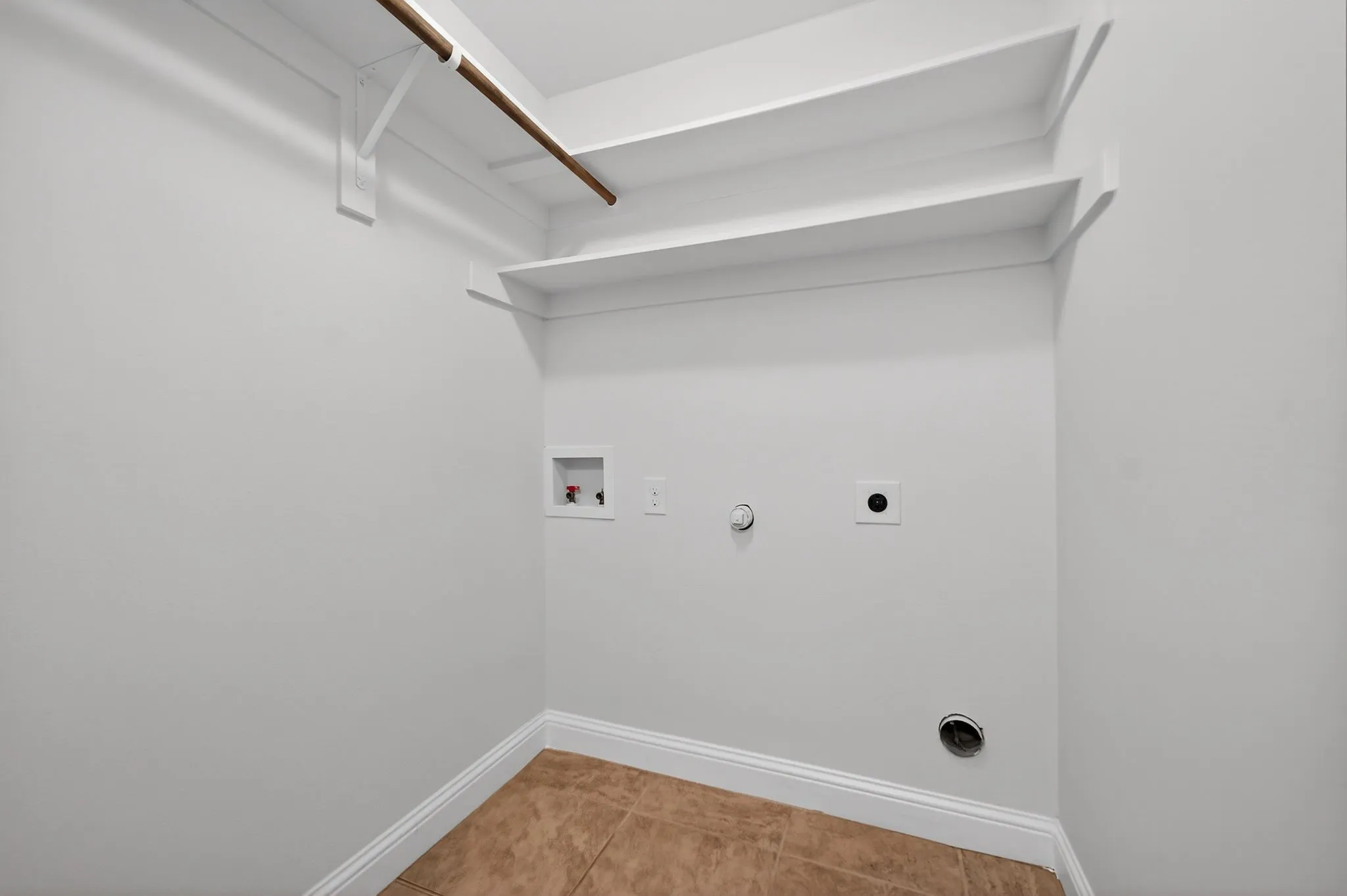 Single Family Residence For Sale in Hunt County , 118 Vaughn Lane, Quinlan, Texas 75474, 3 Bedroom, 2 Bathroom, 2 Garage spaces, 1,612 Sqft, built in 2014, mls#21201518, Real Estate Agent in Quinlan, Homes For Sale in Hunt county, Homes For Sale in Quinlan, Realtor in Quinlan Texas, Real Estate Brokerage Independent Realty Texas, Luminita Cordes Realtor