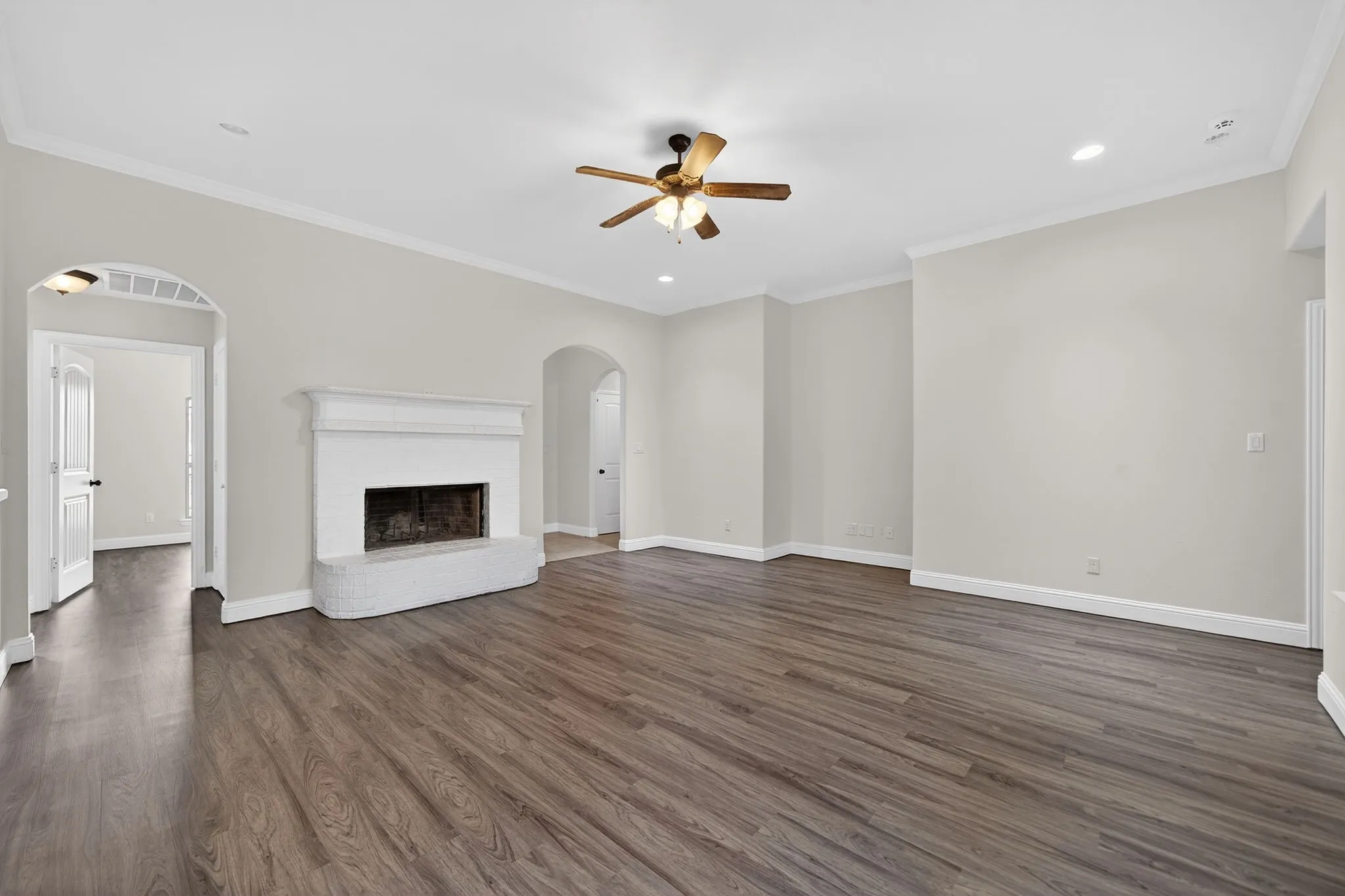 Single Family Residence For Sale in Hunt County , 118 Vaughn Lane, Quinlan, Texas 75474, 3 Bedroom, 2 Bathroom, 2 Garage spaces, 1,612 Sqft, built in 2014, mls#21201518, Real Estate Agent in Quinlan, Homes For Sale in Hunt county, Homes For Sale in Quinlan, Realtor in Quinlan Texas, Real Estate Brokerage Independent Realty Texas, Luminita Cordes Realtor