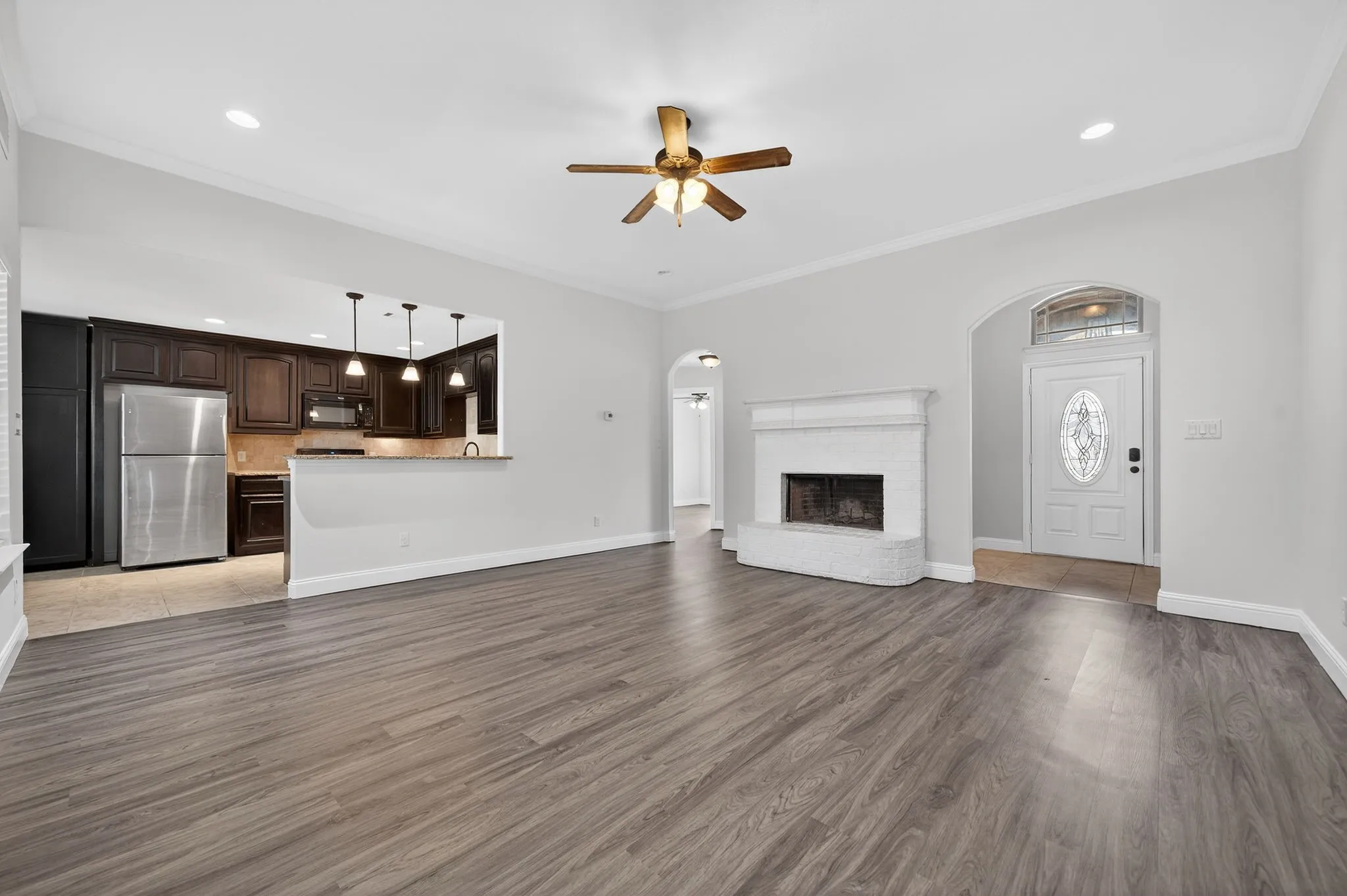 Single Family Residence For Sale in Hunt County , 118 Vaughn Lane, Quinlan, Texas 75474, 3 Bedroom, 2 Bathroom, 2 Garage spaces, 1,612 Sqft, built in 2014, mls#21201518, Real Estate Agent in Quinlan, Homes For Sale in Hunt county, Homes For Sale in Quinlan, Realtor in Quinlan Texas, Real Estate Brokerage Independent Realty Texas, Luminita Cordes Realtor