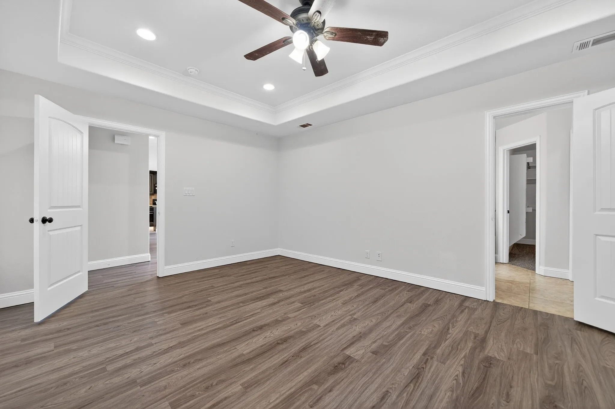 Single Family Residence For Sale in Hunt County , 118 Vaughn Lane, Quinlan, Texas 75474, 3 Bedroom, 2 Bathroom, 2 Garage spaces, 1,612 Sqft, built in 2014, mls#21201518, Real Estate Agent in Quinlan, Homes For Sale in Hunt county, Homes For Sale in Quinlan, Realtor in Quinlan Texas, Real Estate Brokerage Independent Realty Texas, Luminita Cordes Realtor