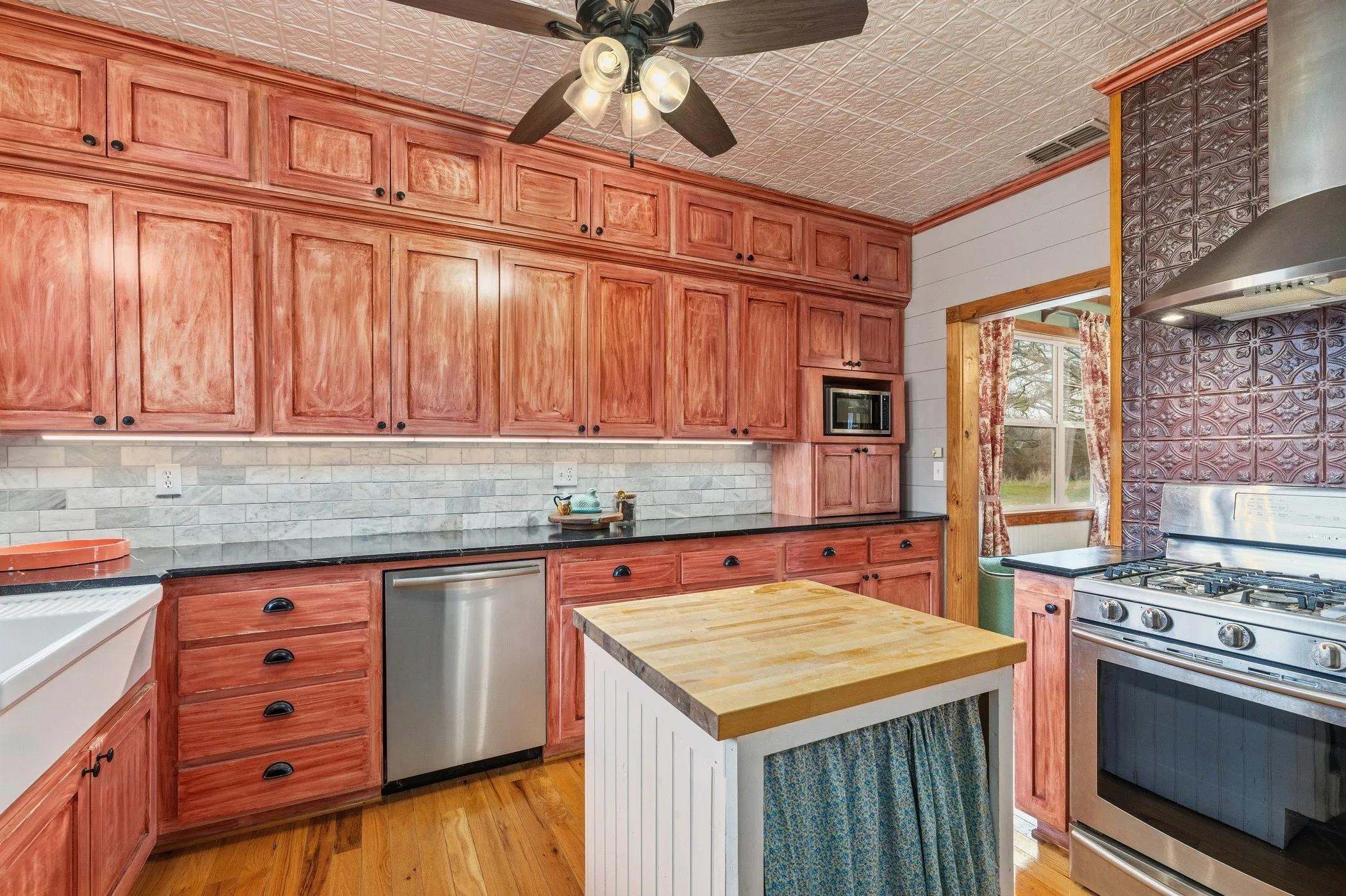 TWO HOMES | 3,197 SF COMBINED | 5 BEDROOMS | 3.5 BATHS | 16.9 ACRES