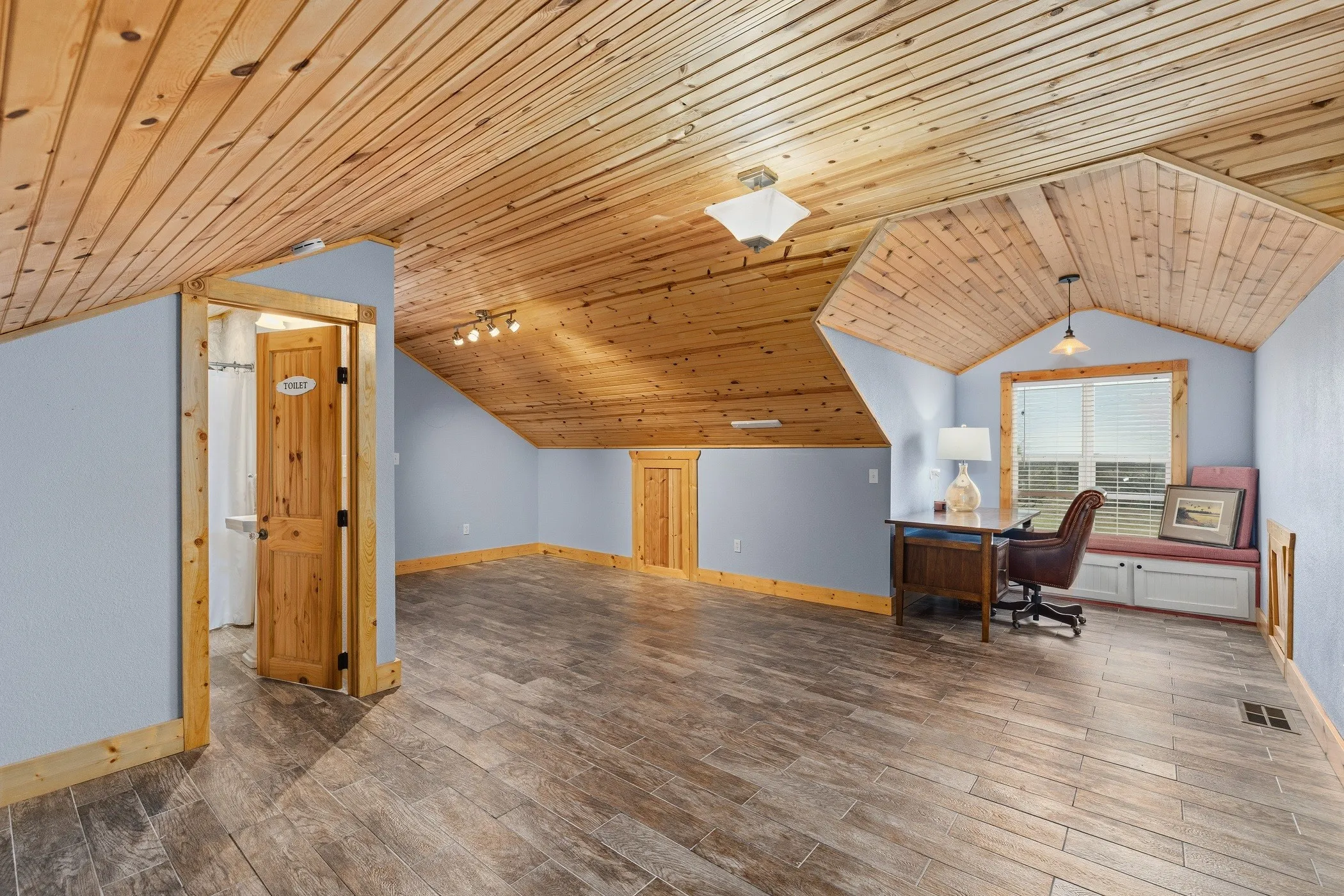 TWO HOMES | 3,197 SF COMBINED | 5 BEDROOMS | 3.5 BATHS | 16.9 ACRES
