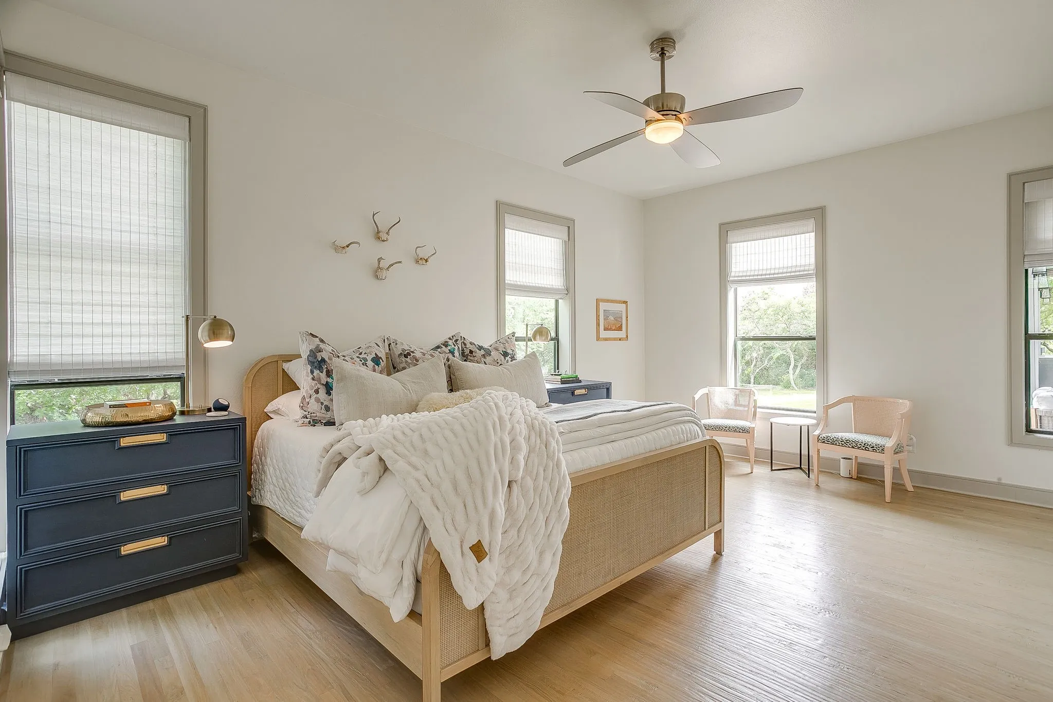 Single Family Residence For Sale in Parker County , 357 Wood Lake Road, Aledo, Texas 76008, 5 Bedroom, 5 Bathroom, 2 Garage spaces, 3,429 Sqft, built in 2005, Preowned, mls#21193604, Real Estate Agent in Aledo, Homes For Sale in Parker county, Homes For Sale in Aledo, Realtor in Aledo Texas, Real Estate Brokerage Independent Realty Texas, Luminita Cordes Realtor