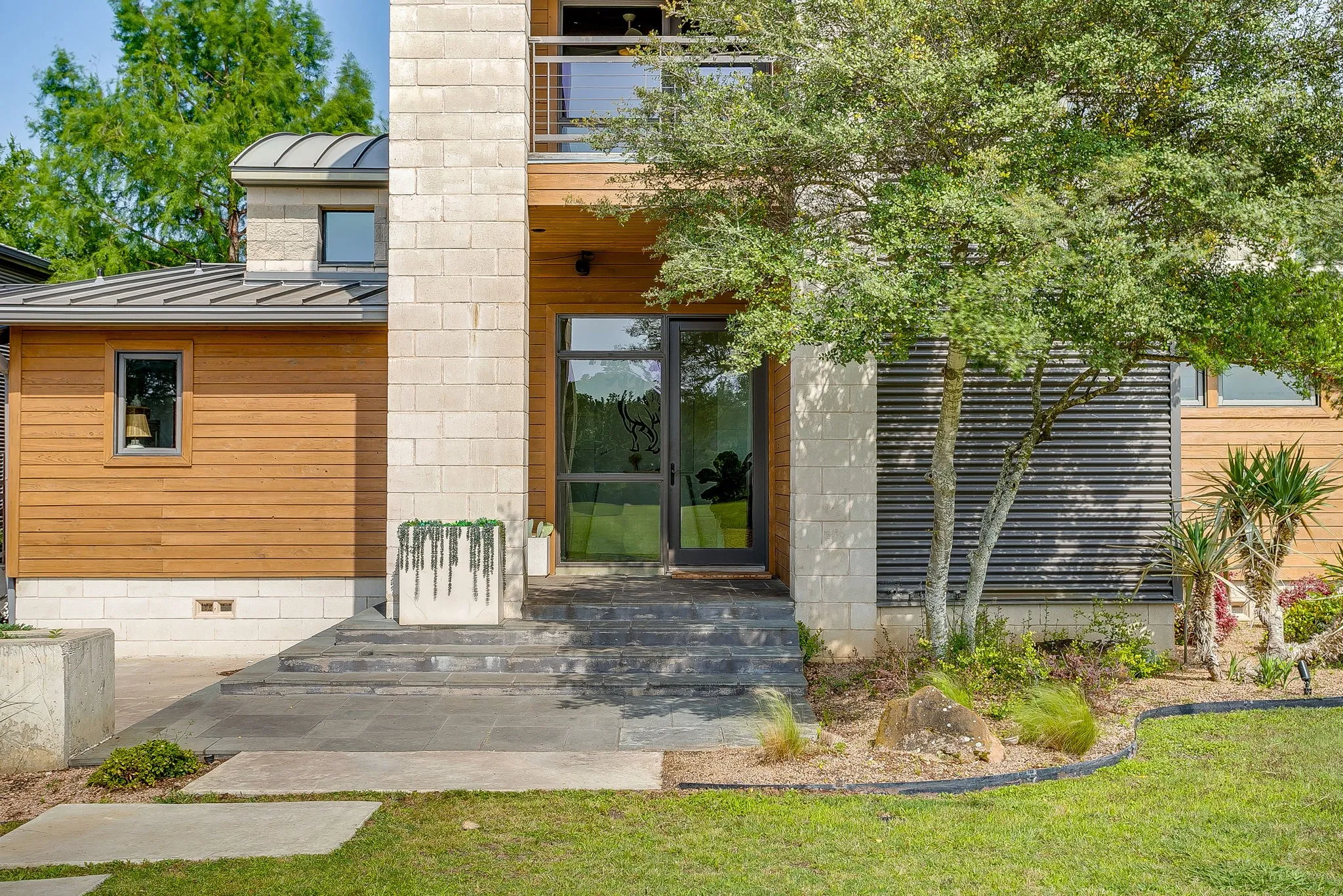 Single Family Residence For Sale in Parker County , 357 Wood Lake Road, Aledo, Texas 76008, 5 Bedroom, 5 Bathroom, 2 Garage spaces, 3,429 Sqft, built in 2005, Preowned, mls#21193604, Real Estate Agent in Aledo, Homes For Sale in Parker county, Homes For Sale in Aledo, Realtor in Aledo Texas, Real Estate Brokerage Independent Realty Texas, Luminita Cordes Realtor