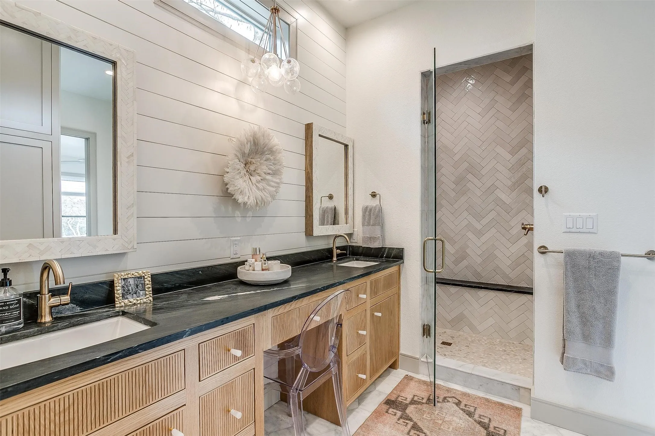 Single Family Residence For Sale in Parker County , 357 Wood Lake Road, Aledo, Texas 76008, 5 Bedroom, 5 Bathroom, 2 Garage spaces, 3,429 Sqft, built in 2005, Preowned, mls#21193604, Real Estate Agent in Aledo, Homes For Sale in Parker county, Homes For Sale in Aledo, Realtor in Aledo Texas, Real Estate Brokerage Independent Realty Texas, Luminita Cordes Realtor