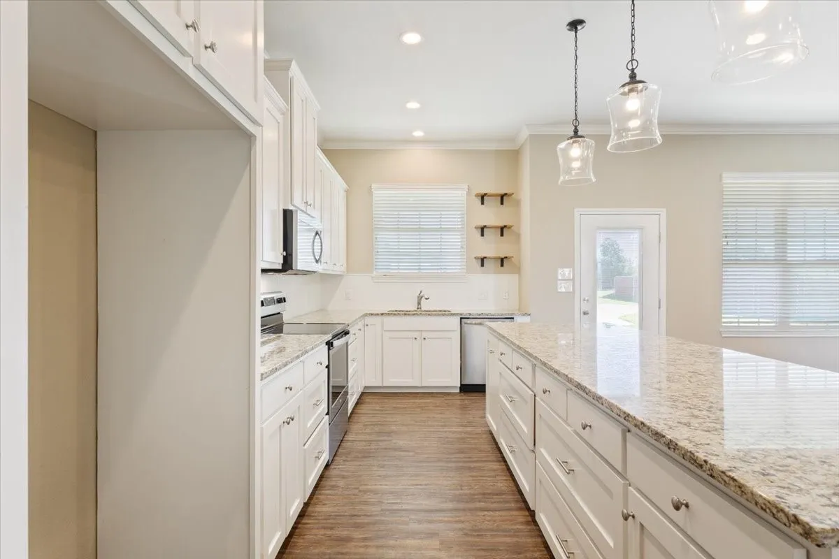 Single Family Residence For Sale in Mc Lennan County , 14356 China Spring Road, China Spring, Texas 76633, 3 Bedrooms, 3 Bathrooms, 2 Garage spaces, 2,495 Sqft, built in 2019, Preowned, Price $587,000, mls#21196393, Real Estate Agent in China Spring, Homes For Sale in Mc Lennan county, Homes For Sale in China Spring, Realtor in China Spring Texas, Real Estate Brokerage Independent Realty Texas, Luminita Cordes Realtor