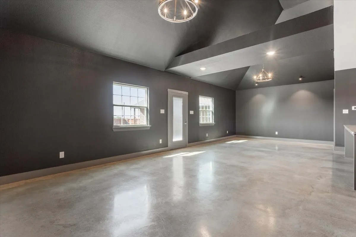 Single Family Residence For Sale in Mc Lennan County , 14356 China Spring Road, China Spring, Texas 76633, 3 Bedrooms, 3 Bathrooms, 2 Garage spaces, 2,495 Sqft, built in 2019, Preowned, Price $587,000, mls#21196393, Real Estate Agent in China Spring, Homes For Sale in Mc Lennan county, Homes For Sale in China Spring, Realtor in China Spring Texas, Real Estate Brokerage Independent Realty Texas, Luminita Cordes Realtor