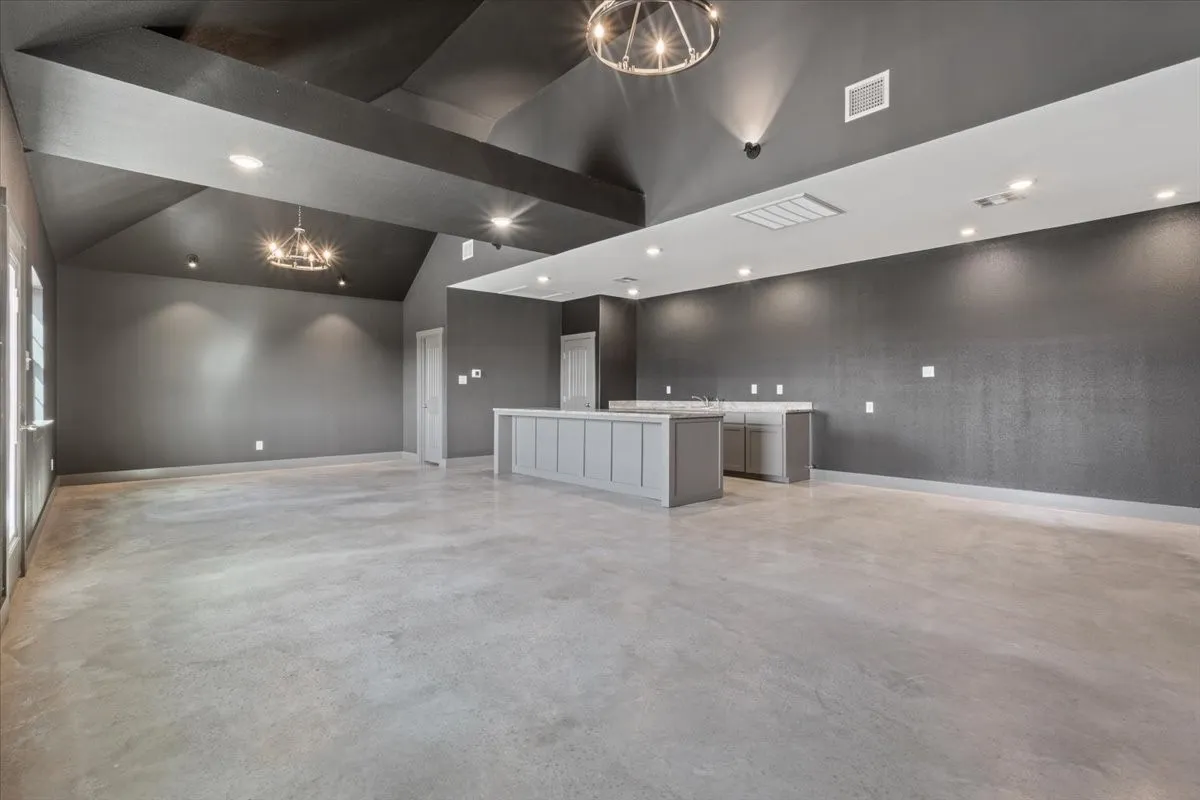 Single Family Residence For Sale in Mc Lennan County , 14356 China Spring Road, China Spring, Texas 76633, 3 Bedrooms, 3 Bathrooms, 2 Garage spaces, 2,495 Sqft, built in 2019, Preowned, Price $587,000, mls#21196393, Real Estate Agent in China Spring, Homes For Sale in Mc Lennan county, Homes For Sale in China Spring, Realtor in China Spring Texas, Real Estate Brokerage Independent Realty Texas, Luminita Cordes Realtor