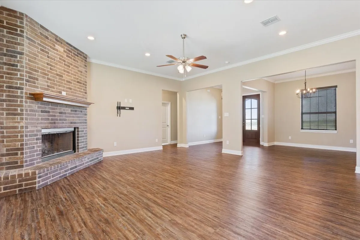 Single Family Residence For Sale in Mc Lennan County , 14356 China Spring Road, China Spring, Texas 76633, 3 Bedrooms, 3 Bathrooms, 2 Garage spaces, 2,495 Sqft, built in 2019, Preowned, Price $587,000, mls#21196393, Real Estate Agent in China Spring, Homes For Sale in Mc Lennan county, Homes For Sale in China Spring, Realtor in China Spring Texas, Real Estate Brokerage Independent Realty Texas, Luminita Cordes Realtor