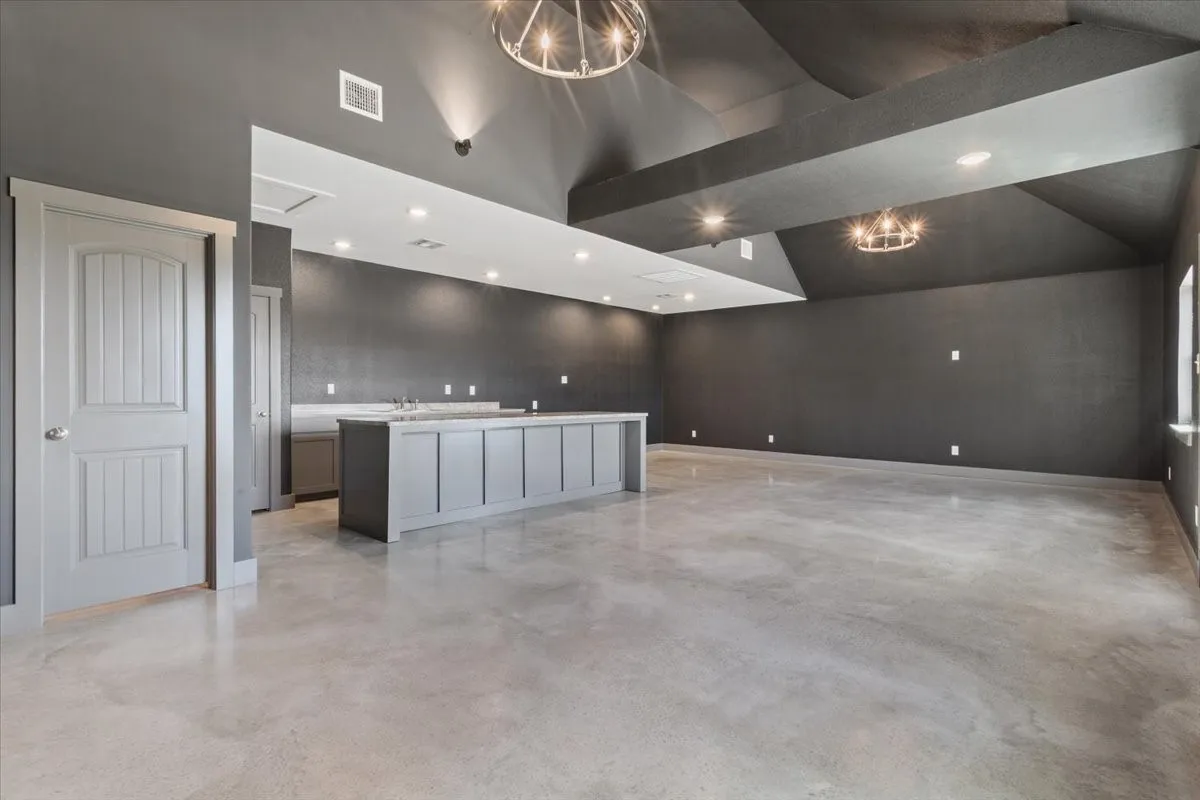 Single Family Residence For Sale in Mc Lennan County , 14356 China Spring Road, China Spring, Texas 76633, 3 Bedrooms, 3 Bathrooms, 2 Garage spaces, 2,495 Sqft, built in 2019, Preowned, Price $587,000, mls#21196393, Real Estate Agent in China Spring, Homes For Sale in Mc Lennan county, Homes For Sale in China Spring, Realtor in China Spring Texas, Real Estate Brokerage Independent Realty Texas, Luminita Cordes Realtor