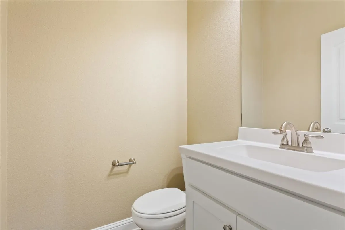 Single Family Residence For Sale in Mc Lennan County , 14356 China Spring Road, China Spring, Texas 76633, 3 Bedrooms, 3 Bathrooms, 2 Garage spaces, 2,495 Sqft, built in 2019, Preowned, Price $587,000, mls#21196393, Real Estate Agent in China Spring, Homes For Sale in Mc Lennan county, Homes For Sale in China Spring, Realtor in China Spring Texas, Real Estate Brokerage Independent Realty Texas, Luminita Cordes Realtor