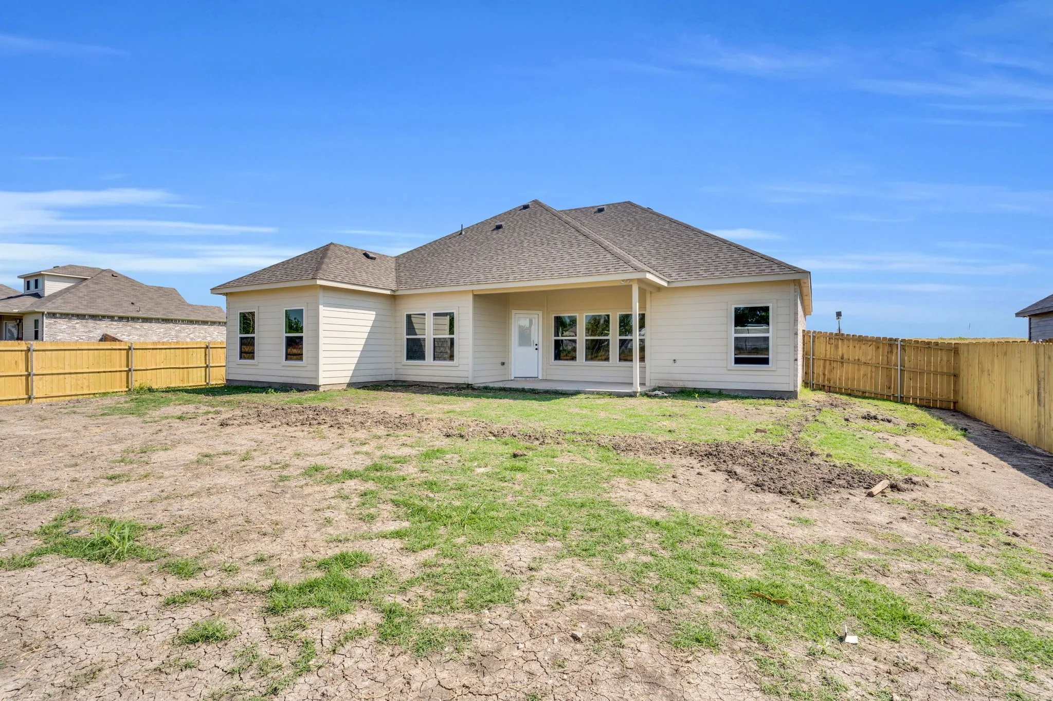 Single Family Residence For Sale in Ellis County , 530 E Lamar Street, Palmer, Texas 75152, 4 Bedrooms, 2 Bathrooms, 2 Garage spaces, 1,785 Sqft, built in 2025, New Construction - Incomplete, Price $375,000, mls#21200409, Real Estate Agent in Palmer, Homes For Sale in Ellis county, Homes For Sale in Palmer, Realtor in Palmer Texas, Real Estate Brokerage Independent Realty Texas, Luminita Cordes Realtor