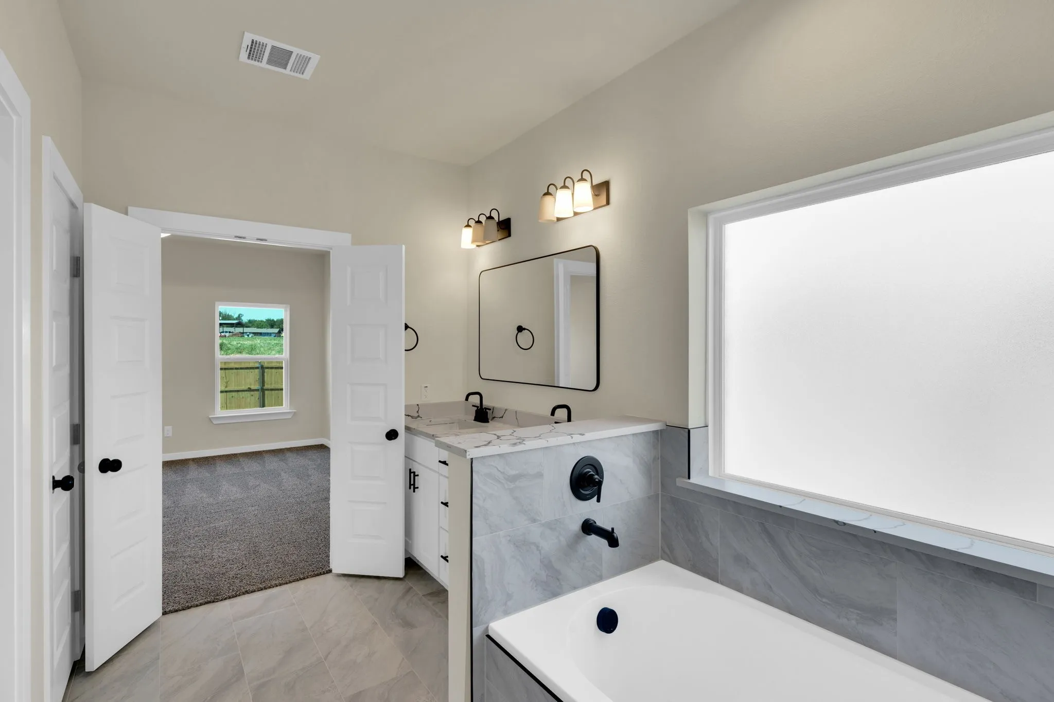 Single Family Residence For Sale in Ellis County , 530 E Lamar Street, Palmer, Texas 75152, 4 Bedrooms, 2 Bathrooms, 2 Garage spaces, 1,785 Sqft, built in 2025, New Construction - Incomplete, Price $375,000, mls#21200409, Real Estate Agent in Palmer, Homes For Sale in Ellis county, Homes For Sale in Palmer, Realtor in Palmer Texas, Real Estate Brokerage Independent Realty Texas, Luminita Cordes Realtor