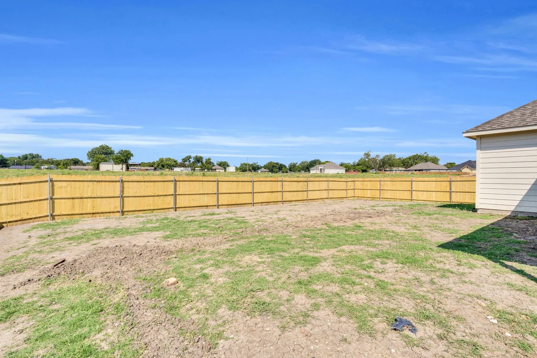 Single Family Residence For Sale in Ellis County , 530 E Lamar Street, Palmer, Texas 75152, 4 Bedrooms, 2 Bathrooms, 2 Garage spaces, 1,785 Sqft, built in 2025, New Construction - Incomplete, Price $375,000, mls#21200409, Real Estate Agent in Palmer, Homes For Sale in Ellis county, Homes For Sale in Palmer, Realtor in Palmer Texas, Real Estate Brokerage Independent Realty Texas, Luminita Cordes Realtor