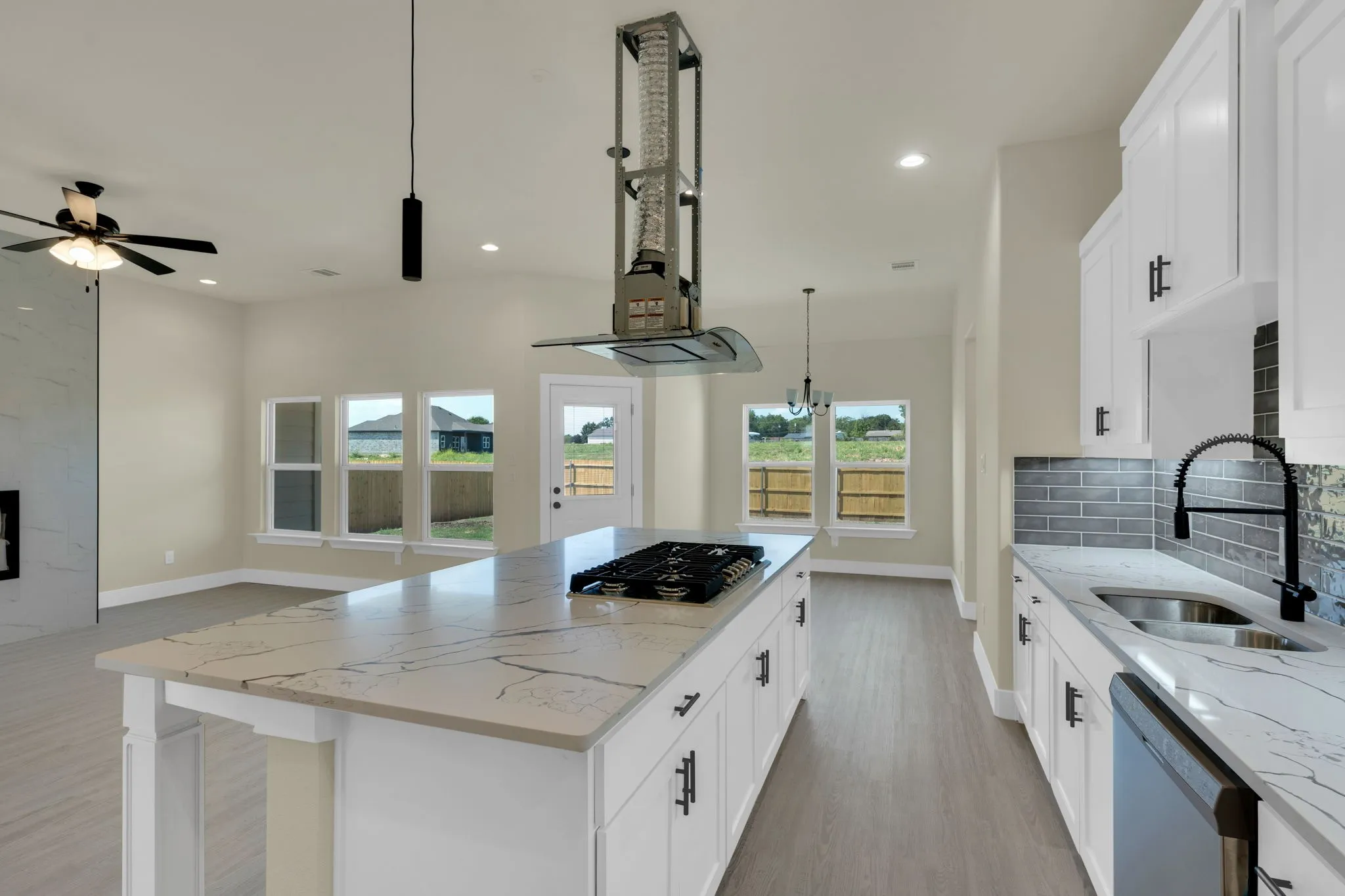 Single Family Residence For Sale in Ellis County , 530 E Lamar Street, Palmer, Texas 75152, 4 Bedrooms, 2 Bathrooms, 2 Garage spaces, 1,785 Sqft, built in 2025, New Construction - Incomplete, Price $375,000, mls#21200409, Real Estate Agent in Palmer, Homes For Sale in Ellis county, Homes For Sale in Palmer, Realtor in Palmer Texas, Real Estate Brokerage Independent Realty Texas, Luminita Cordes Realtor
