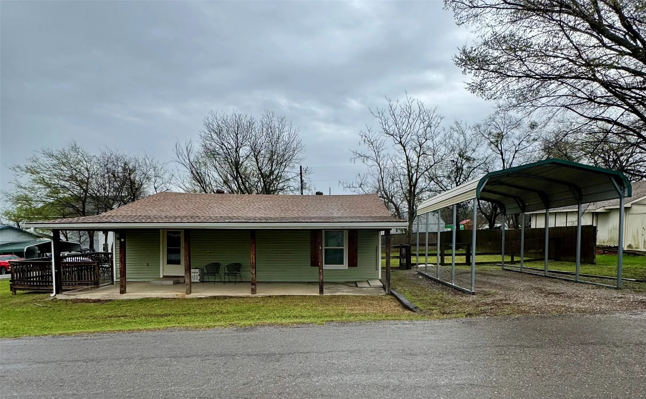 Single Family Residence For Sale in Hunt County , 508 Sherry Street, Quinlan, Texas 75474, 3 Bedroom, 2 Bathroom, Garage spaces, 1,080 Sqft, built in 1961, mls#21201543, Real Estate Agent in Quinlan, Homes For Sale in Hunt county, Homes For Sale in Quinlan, Realtor in Quinlan Texas, Real Estate Brokerage Independent Realty Texas, Luminita Cordes Realtor