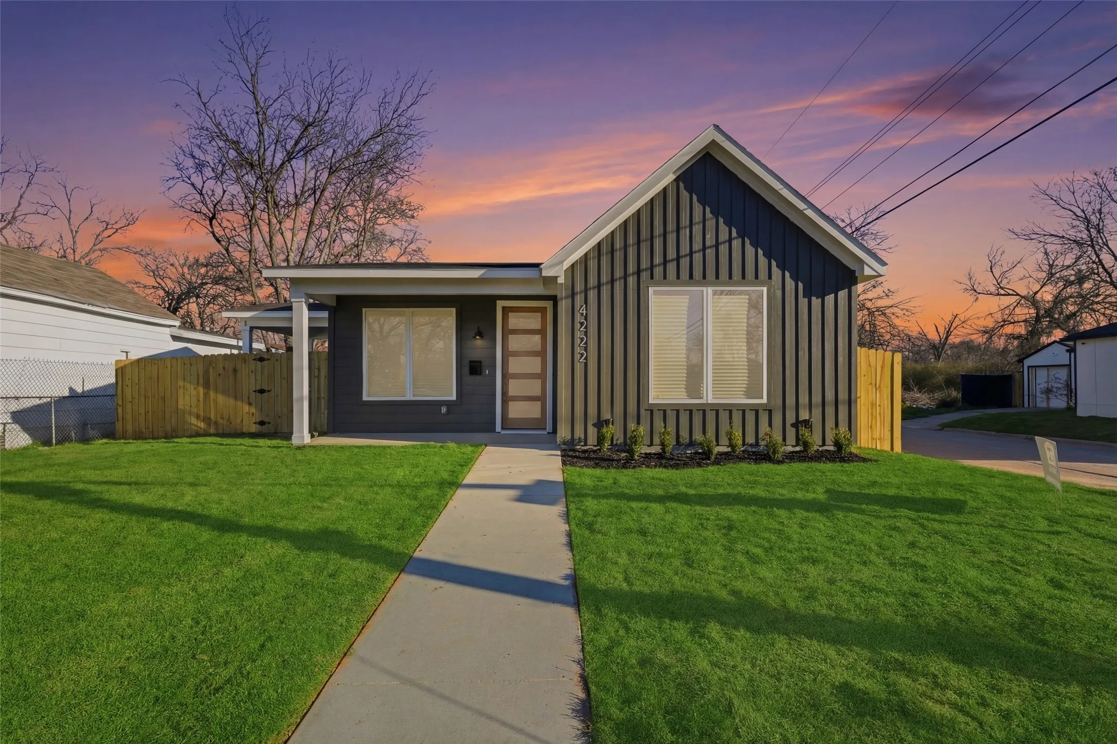 Single Family Residence For Sale in Dallas County , 4222 Copeland Street, Dallas, Texas 75210, 3 Bedroom, 2 Bathroom, Garage spaces, 1,320 Sqft, built in 2026, mls#21199517, Real Estate Agent in Dallas, Homes For Sale in Dallas county, Homes For Sale in Dallas, Realtor in Dallas Texas, Real Estate Brokerage Independent Realty Texas, Luminita Cordes Realtor