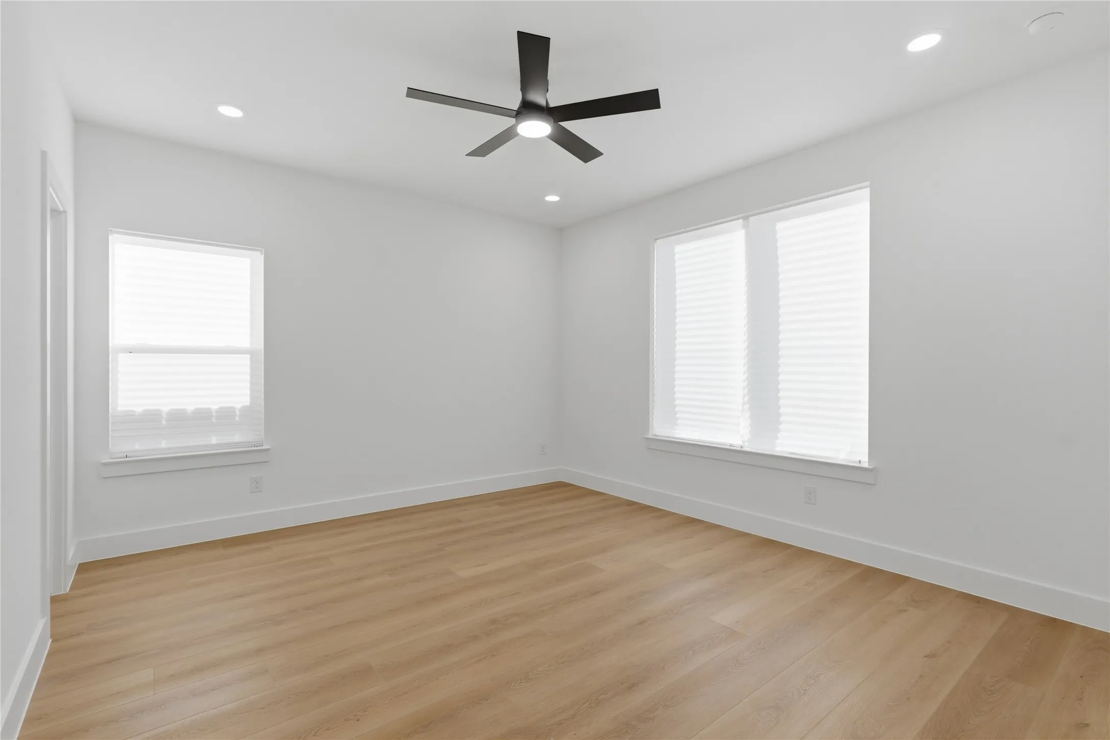 Single Family Residence For Sale in Dallas County , 4222 Copeland Street, Dallas, Texas 75210, 3 Bedroom, 2 Bathroom, Garage spaces, 1,320 Sqft, built in 2026, mls#21199517, Real Estate Agent in Dallas, Homes For Sale in Dallas county, Homes For Sale in Dallas, Realtor in Dallas Texas, Real Estate Brokerage Independent Realty Texas, Luminita Cordes Realtor