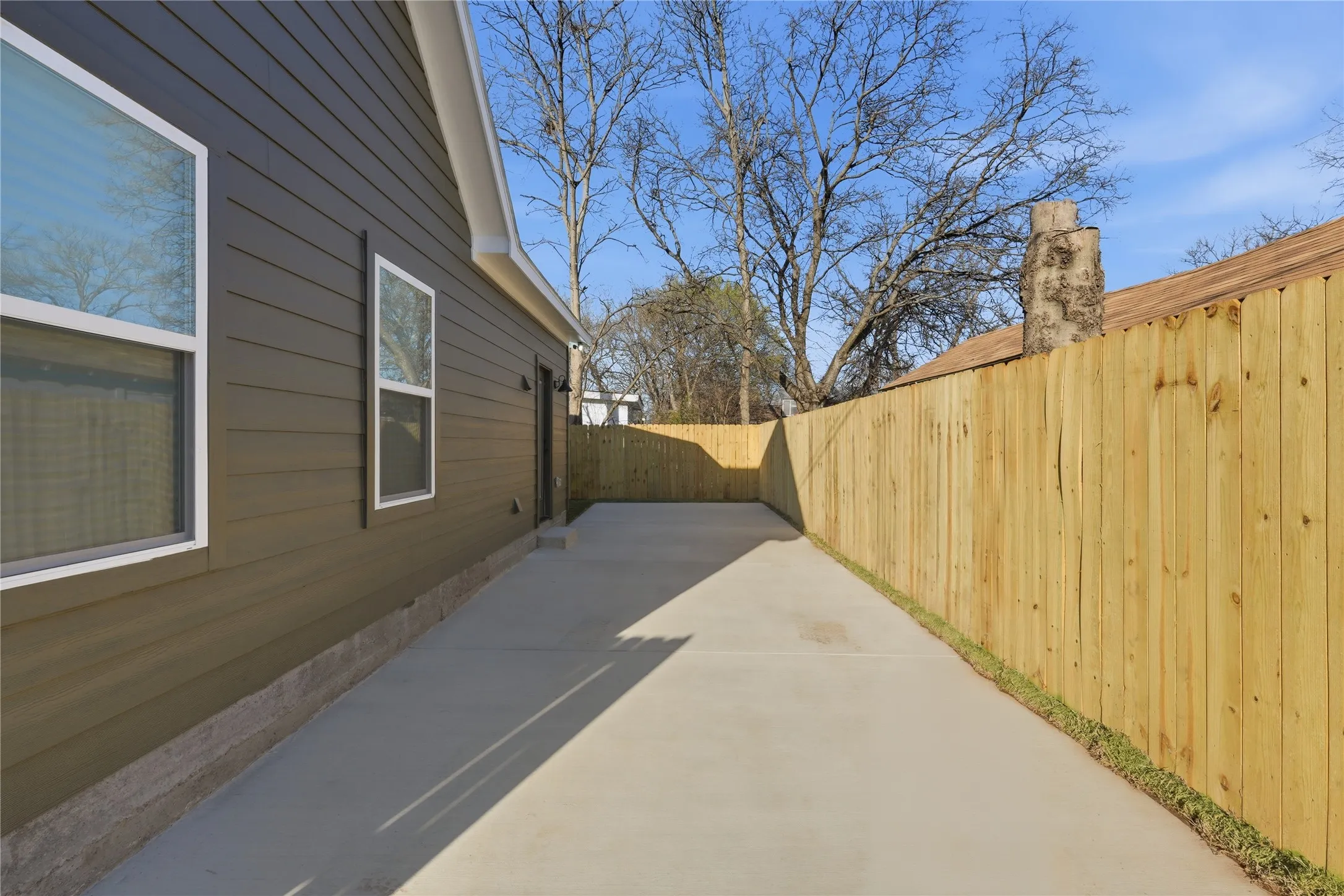 Single Family Residence For Sale in Dallas County , 4222 Copeland Street, Dallas, Texas 75210, 3 Bedroom, 2 Bathroom, Garage spaces, 1,320 Sqft, built in 2026, mls#21199517, Real Estate Agent in Dallas, Homes For Sale in Dallas county, Homes For Sale in Dallas, Realtor in Dallas Texas, Real Estate Brokerage Independent Realty Texas, Luminita Cordes Realtor