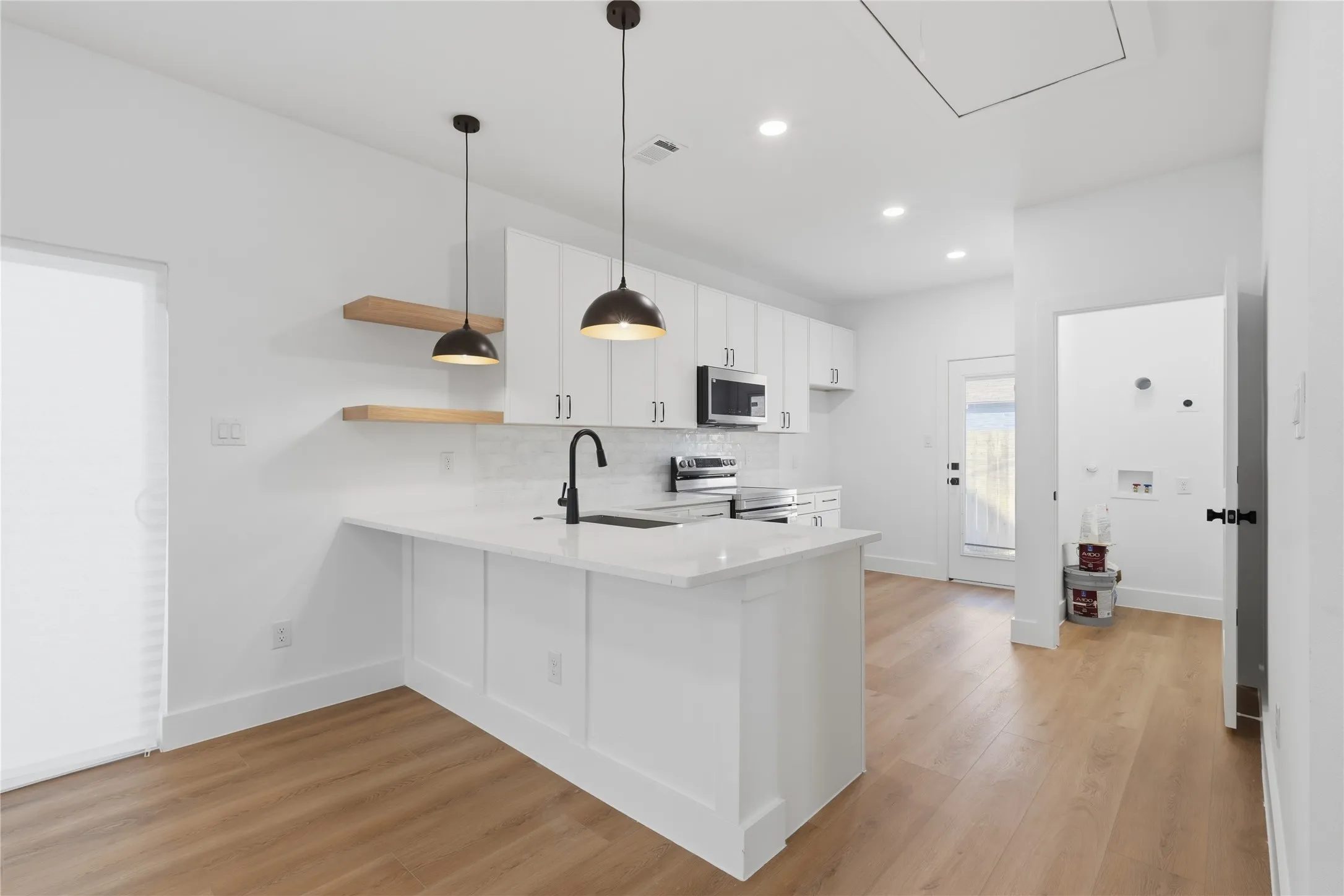 Single Family Residence For Sale in Dallas County , 4222 Copeland Street, Dallas, Texas 75210, 3 Bedroom, 2 Bathroom, Garage spaces, 1,320 Sqft, built in 2026, mls#21199517, Real Estate Agent in Dallas, Homes For Sale in Dallas county, Homes For Sale in Dallas, Realtor in Dallas Texas, Real Estate Brokerage Independent Realty Texas, Luminita Cordes Realtor