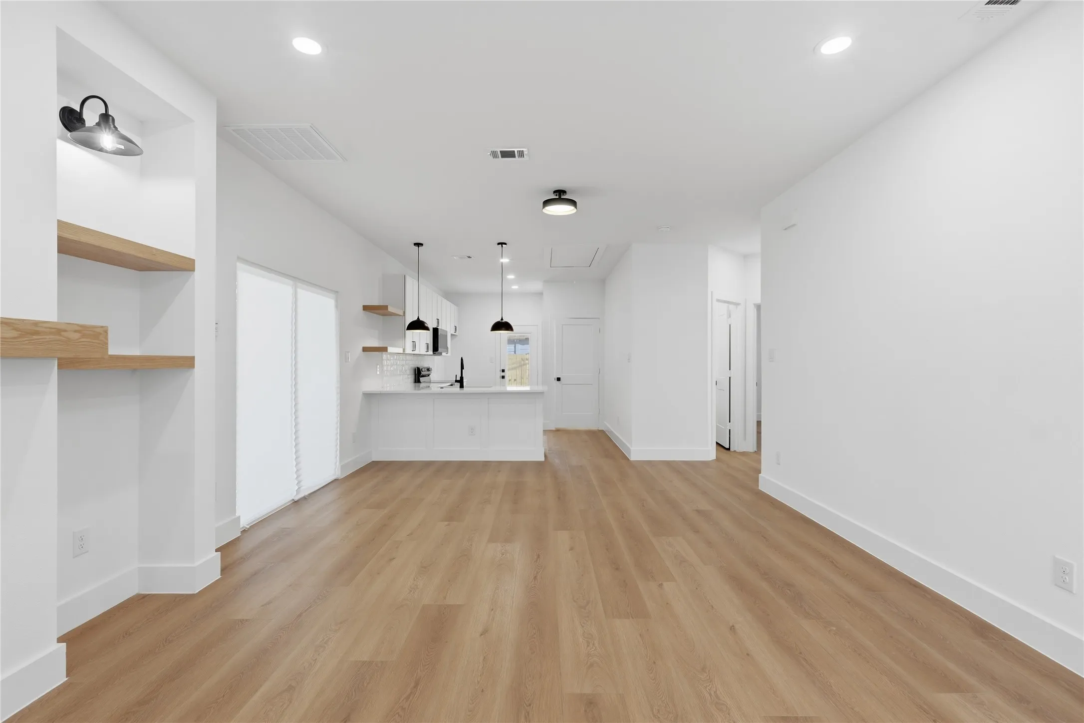Single Family Residence For Sale in Dallas County , 4222 Copeland Street, Dallas, Texas 75210, 3 Bedroom, 2 Bathroom, Garage spaces, 1,320 Sqft, built in 2026, mls#21199517, Real Estate Agent in Dallas, Homes For Sale in Dallas county, Homes For Sale in Dallas, Realtor in Dallas Texas, Real Estate Brokerage Independent Realty Texas, Luminita Cordes Realtor